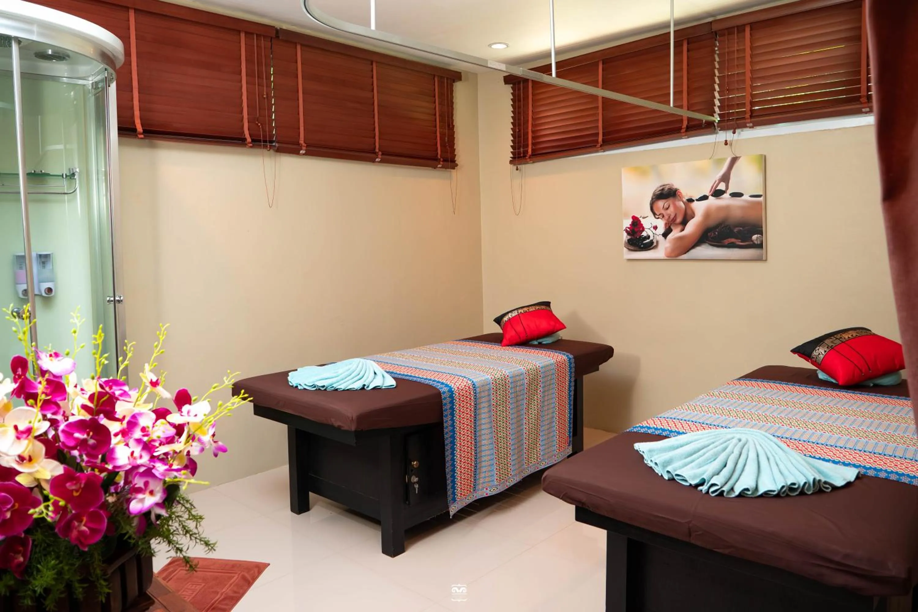 Spa and wellness centre/facilities, Bed in Victoria Cliff Hotel & Resort, Kawthaung