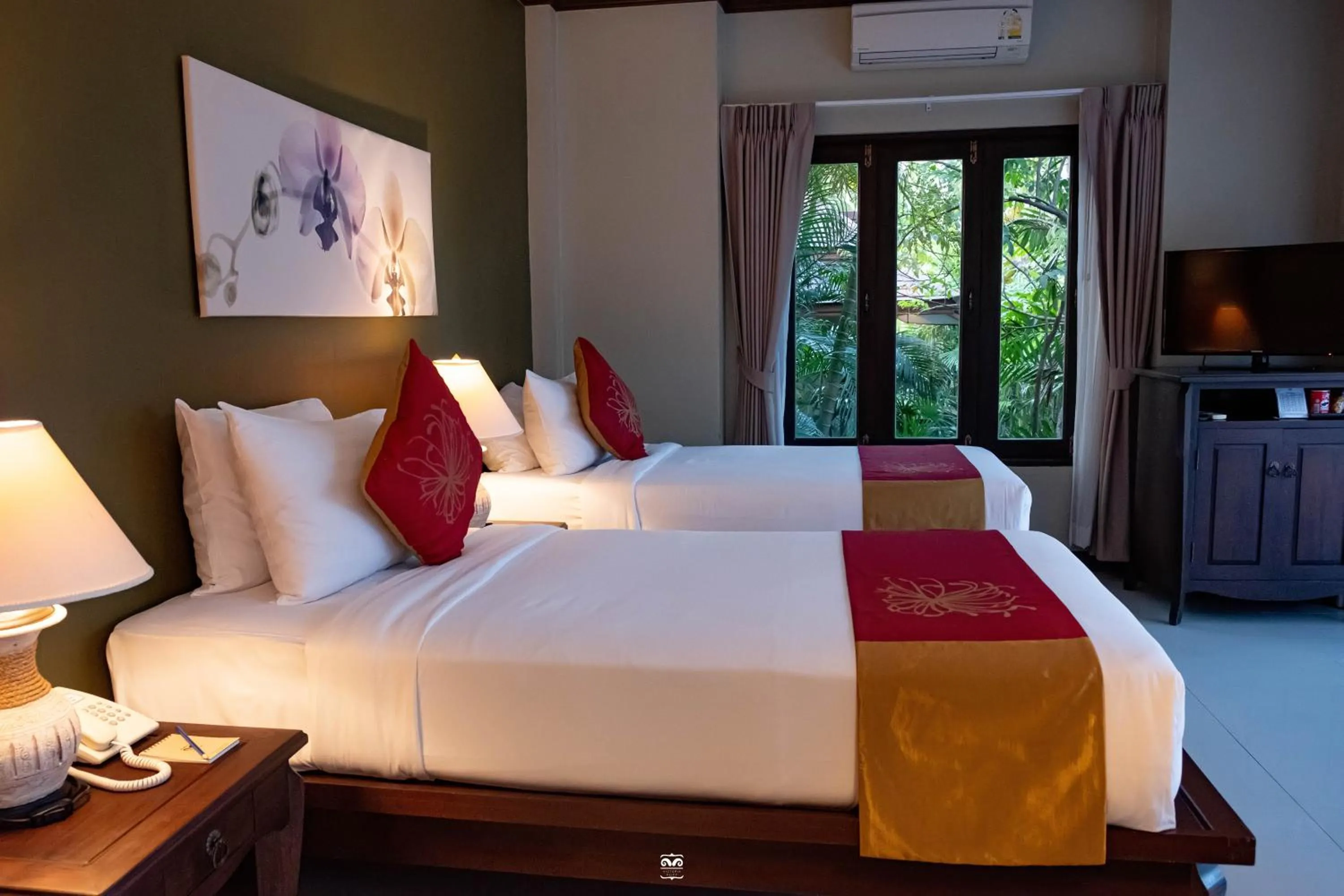 View (from property/room), Bed in Victoria Cliff Hotel & Resort, Kawthaung