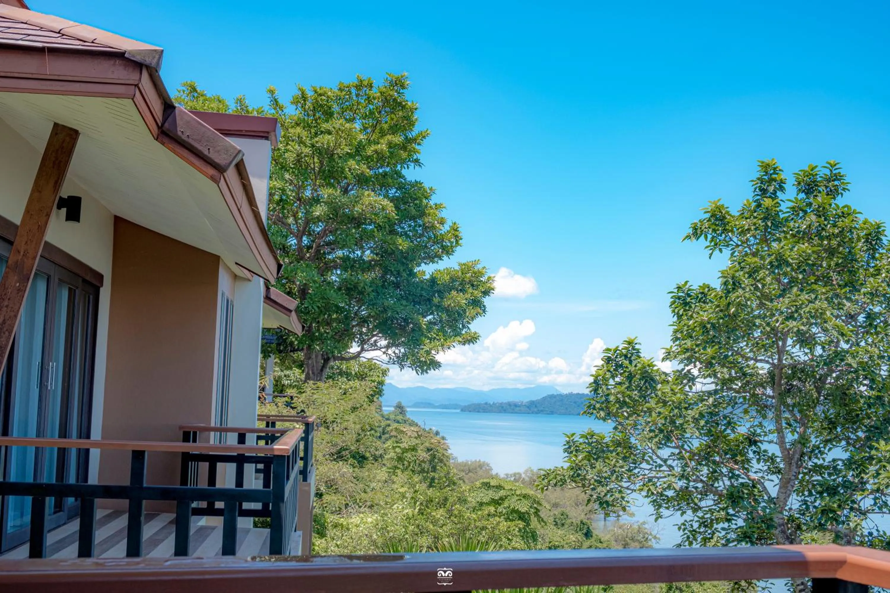 Day in Victoria Cliff Hotel & Resort, Kawthaung