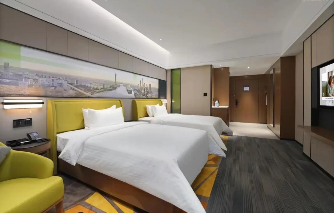 Bed in Hampton by Hilton Guangzhou Wenchong