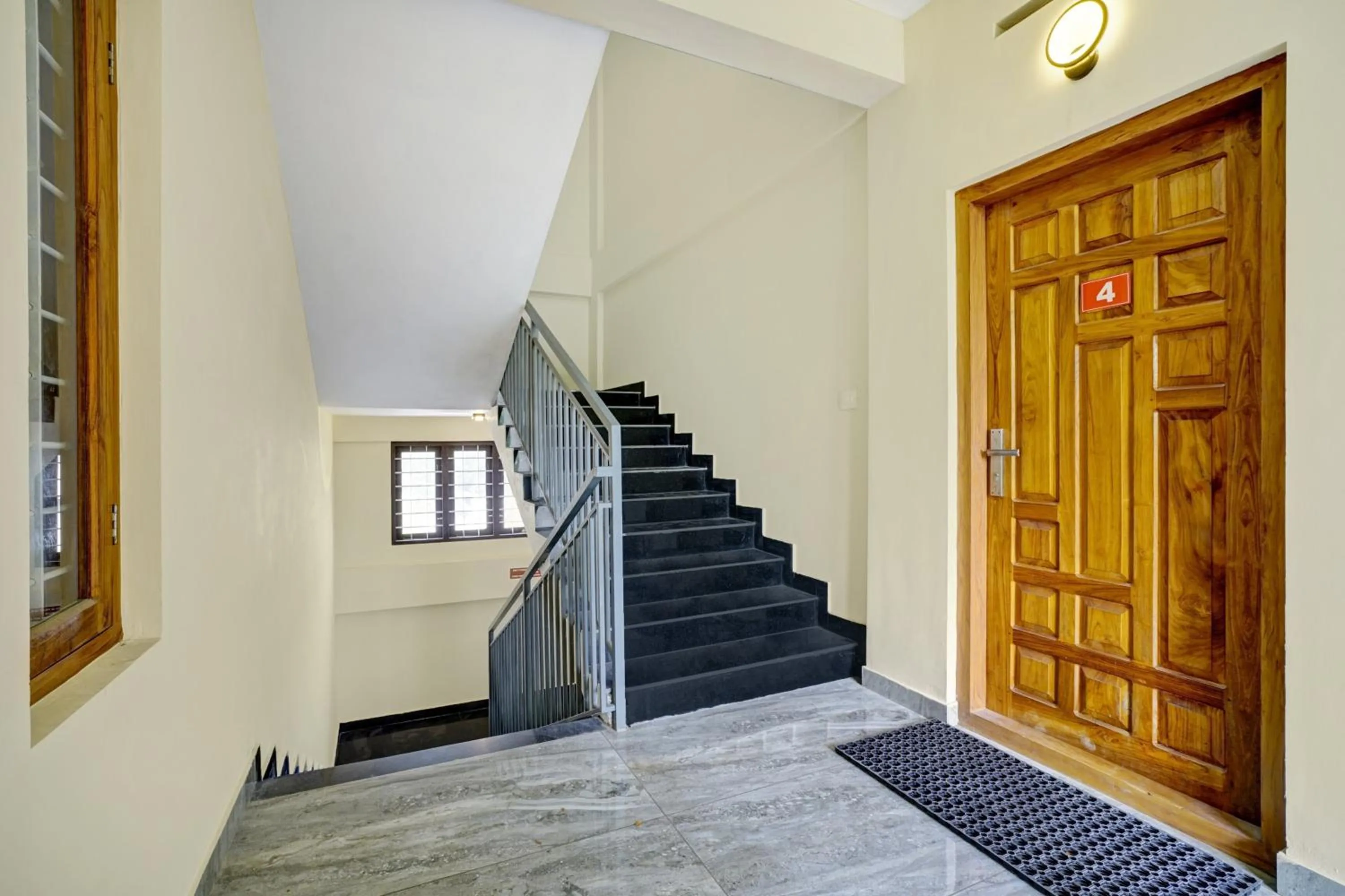 Lobby or reception in Hotel O Versatile Inn