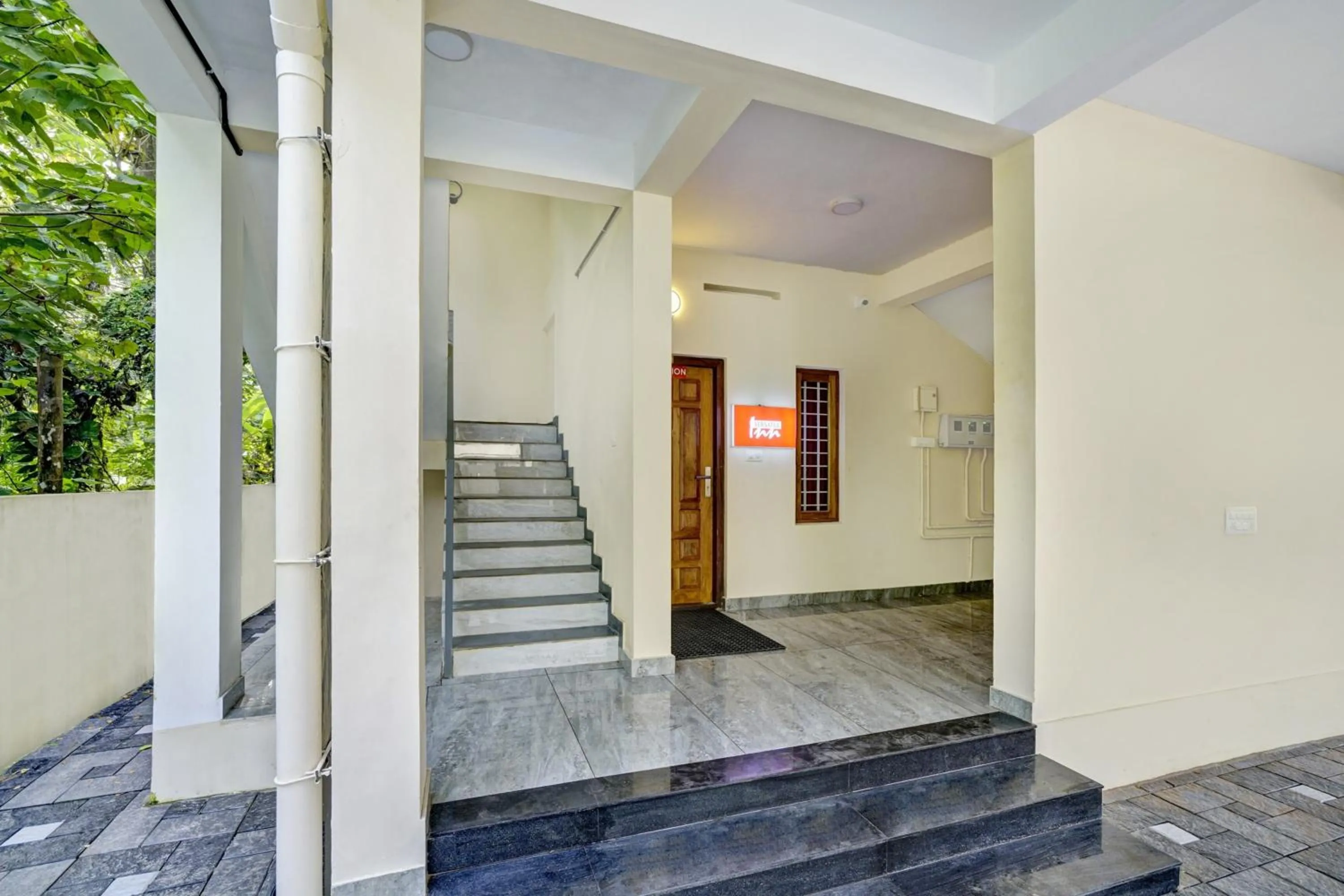 Facade/entrance in Hotel O Versatile Inn