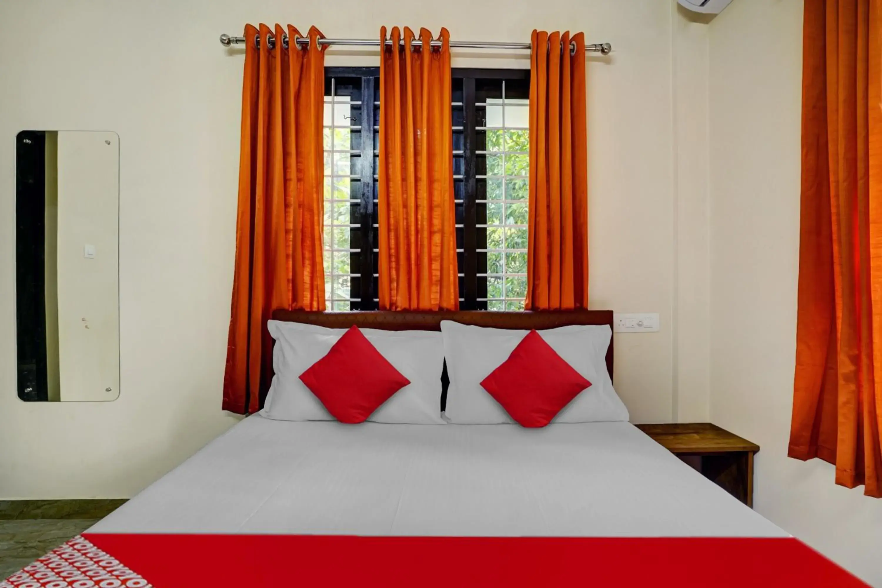 Bedroom, Bed in Hotel O Versatile Inn Bedroom, Bed in Hotel O Versatile Inn