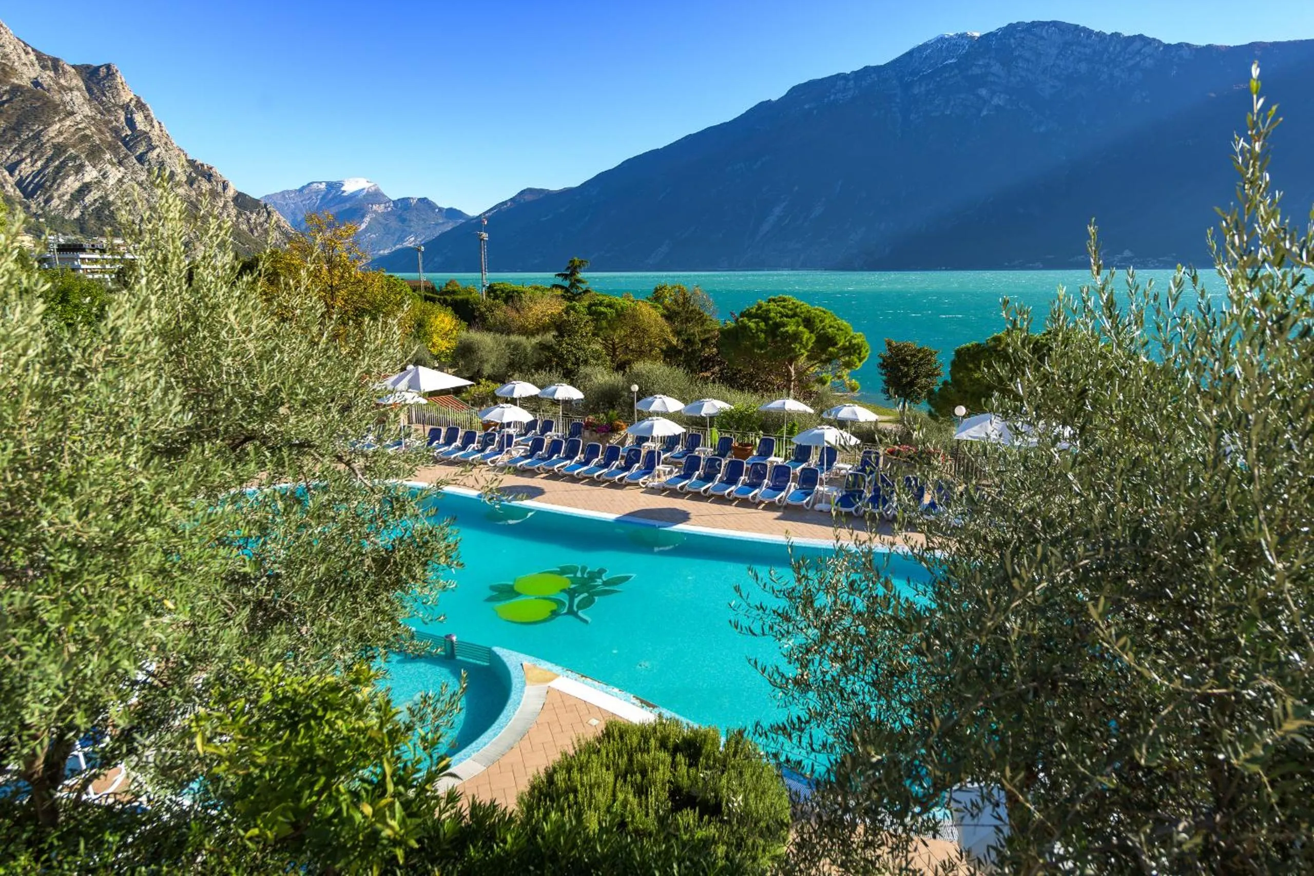 Pool view in Camping Park Garda
