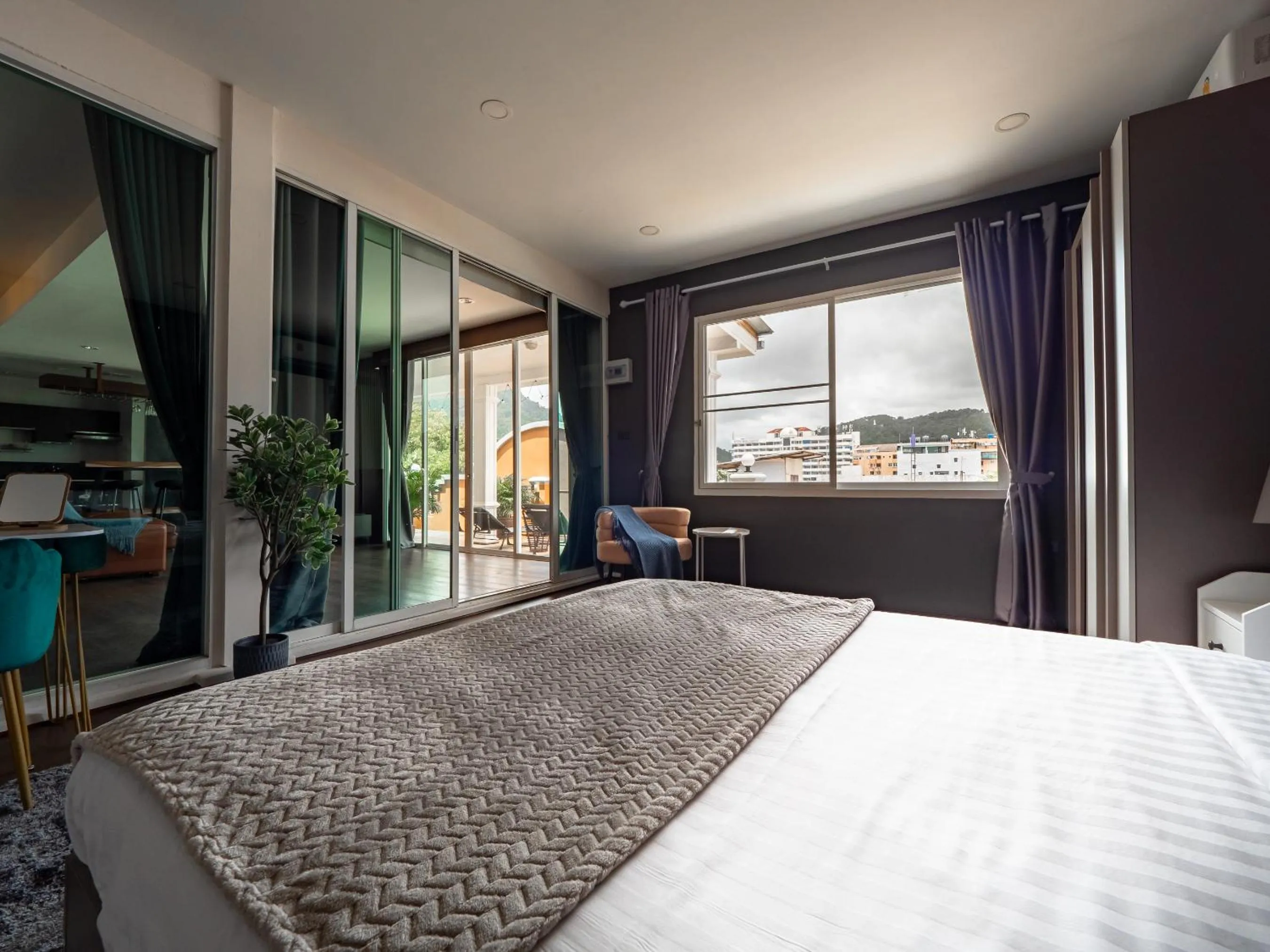 Bed in Grand Penthouse by Grand Orlov Apart