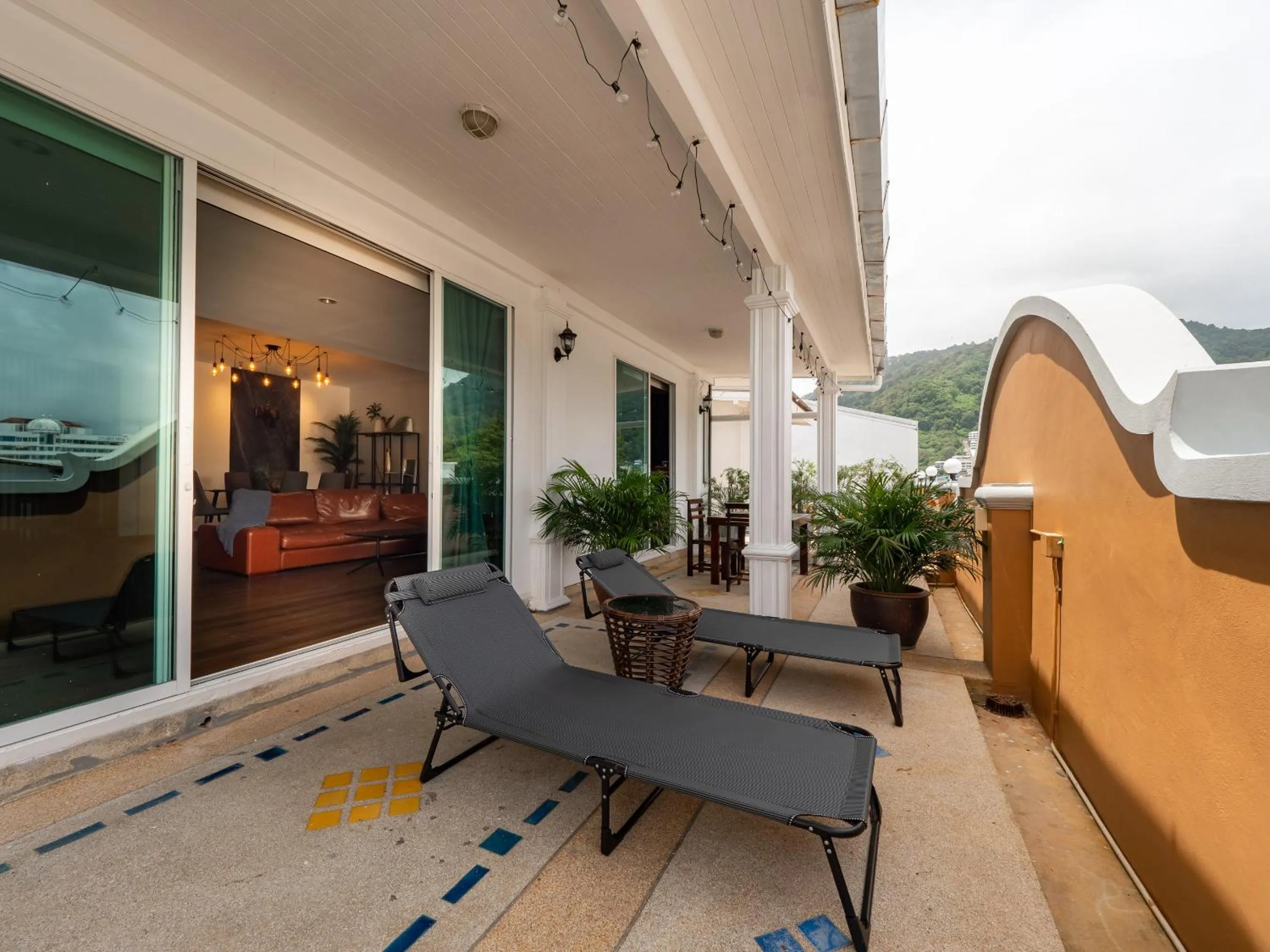 Day in Grand Penthouse by Grand Orlov Apart