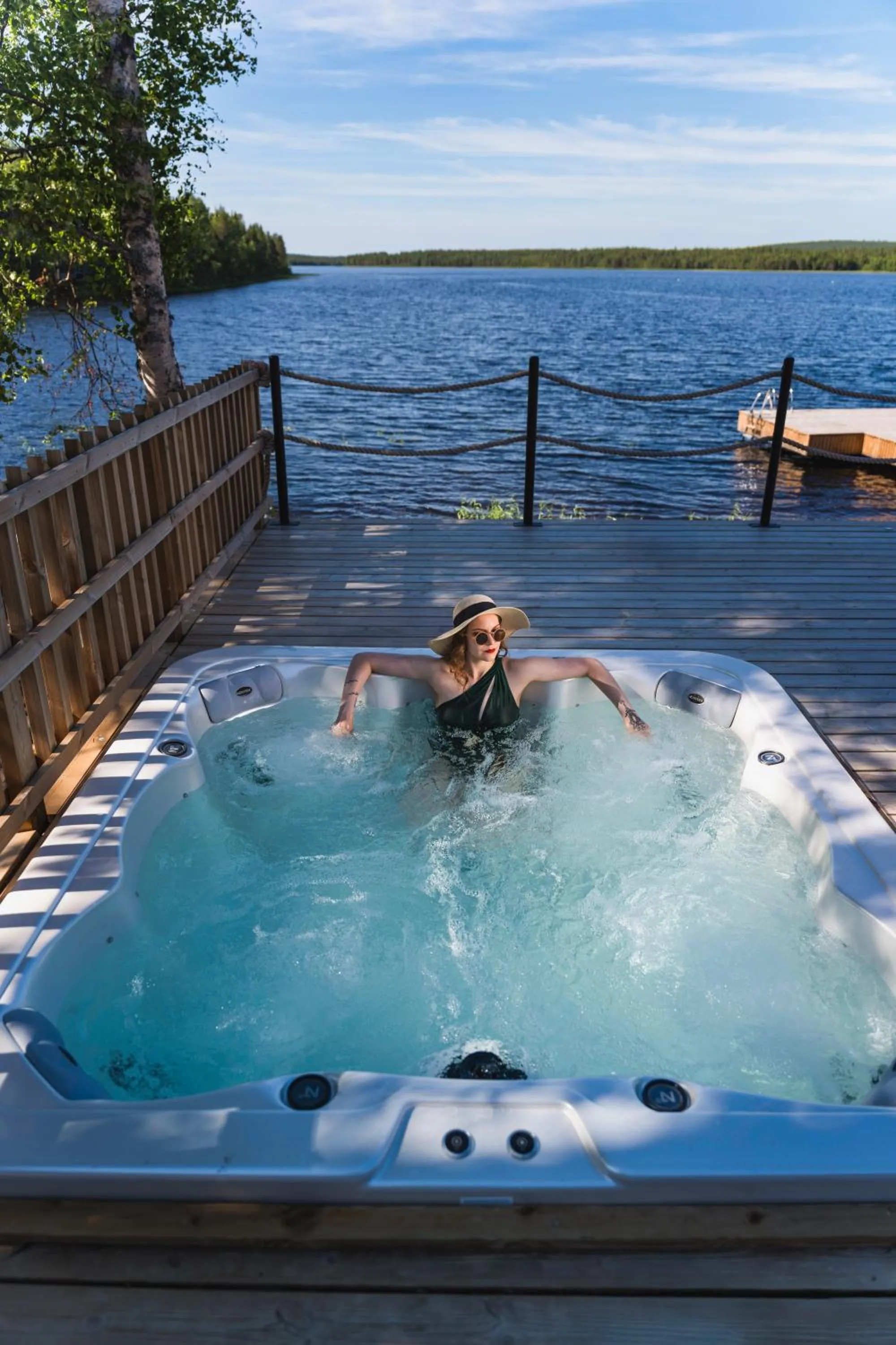 Hot Tub in Aito Igloo & Spa Resort