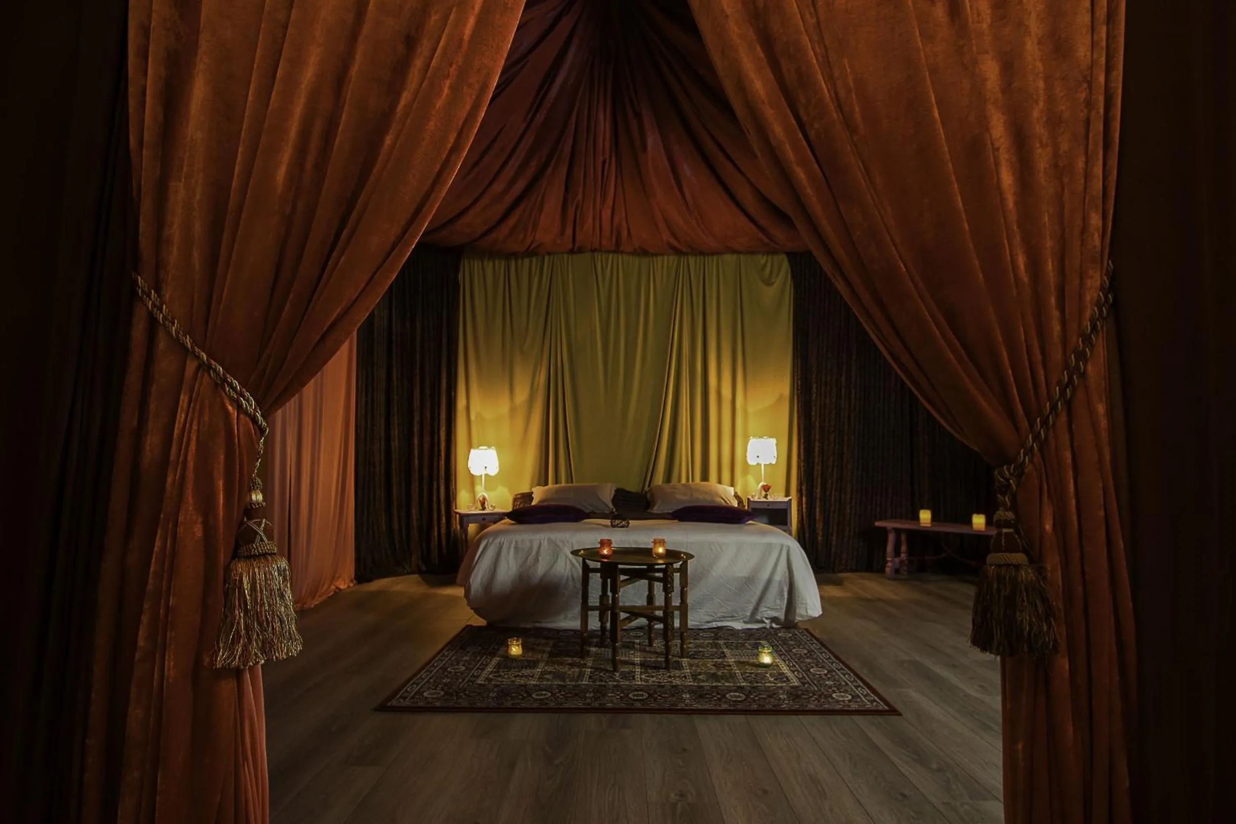 Bedroom, Bed in Hotel La Font Vineuse & Spa