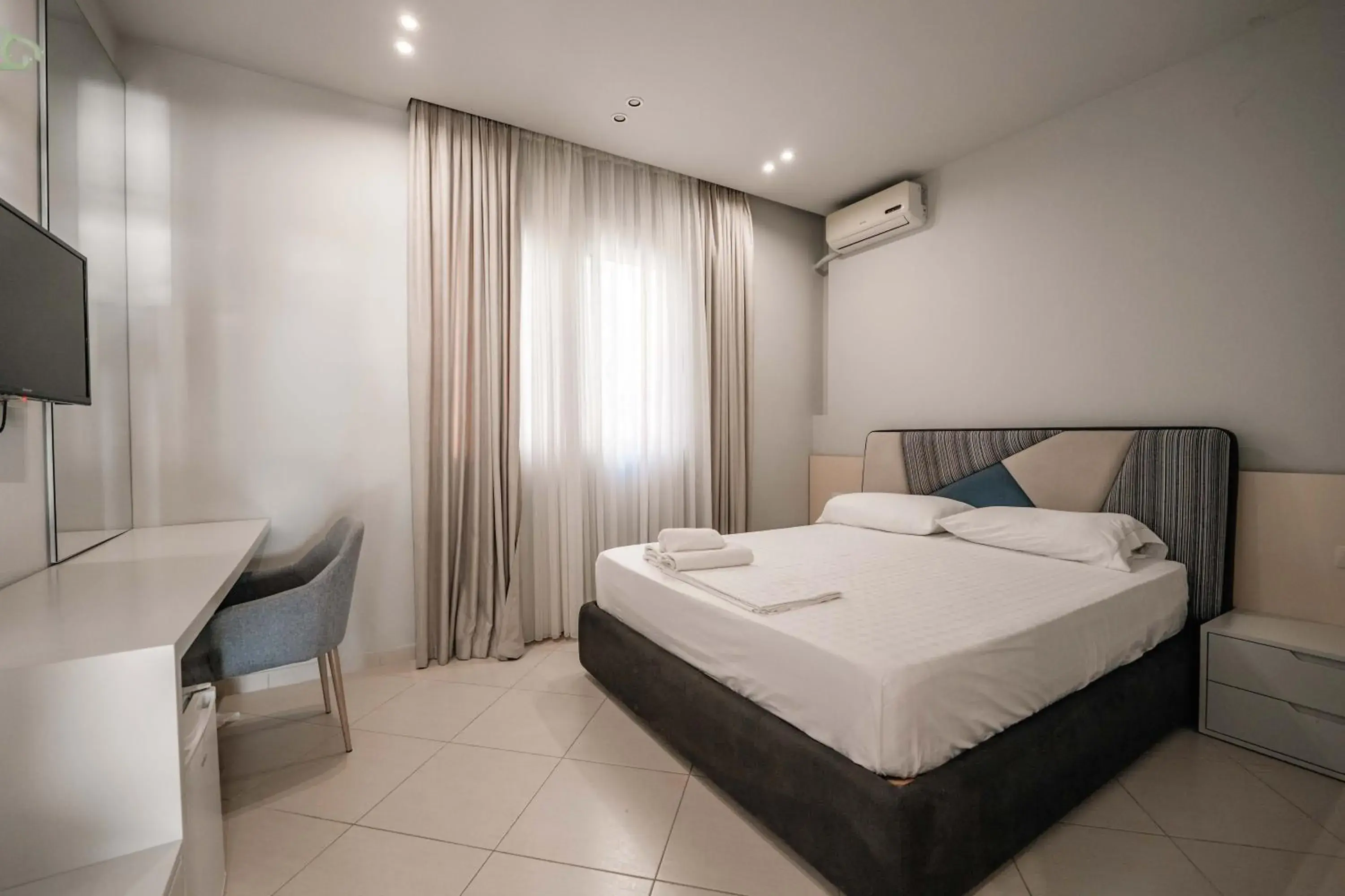 Bed in Hotel Ble Ble Vlore Bed in Hotel Ble Ble Vlore