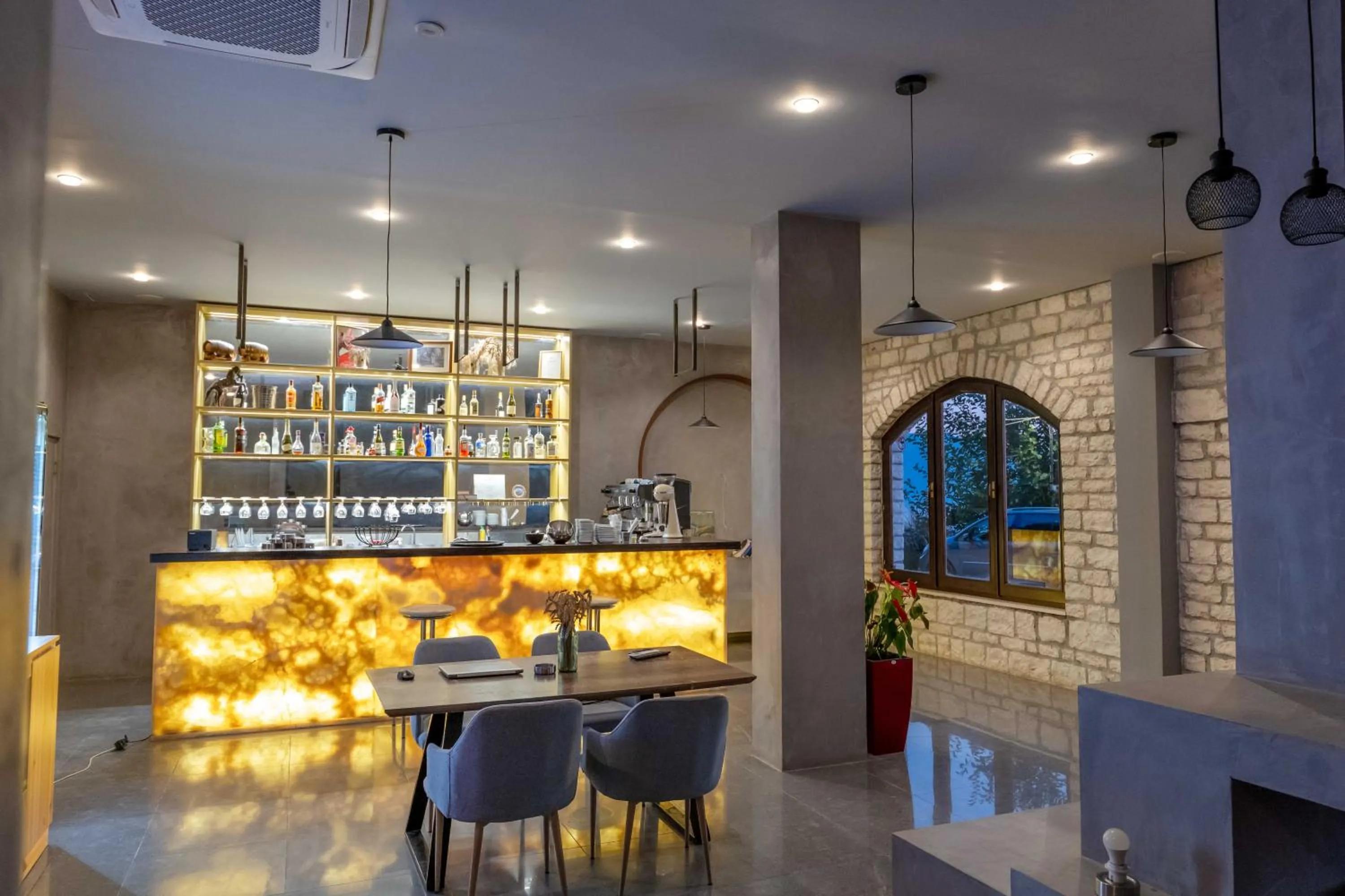 Food and drinks in Hotel Ble Ble Vlore