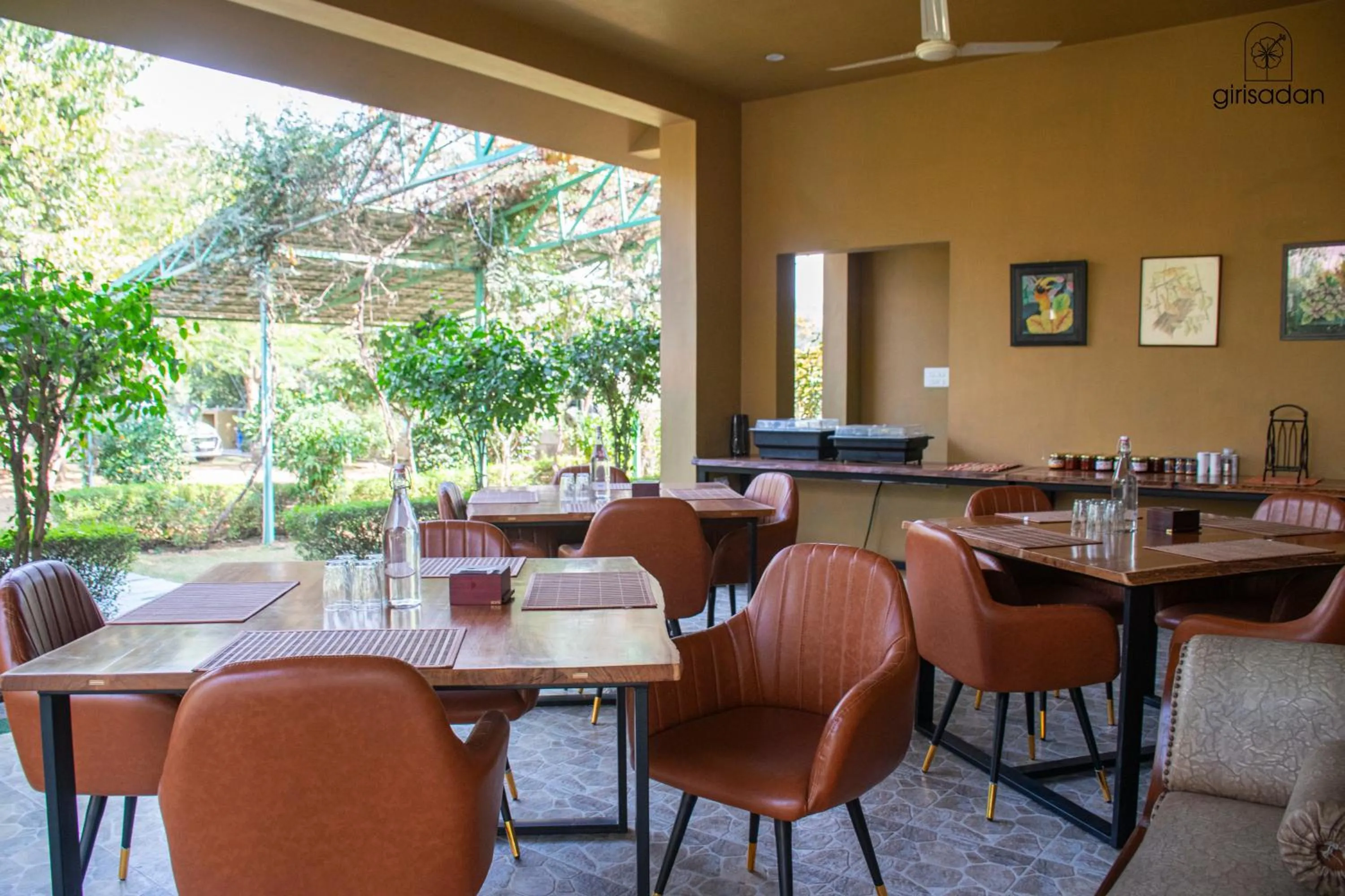 Dining area in GiriSadan Organic Retreat & Experiences