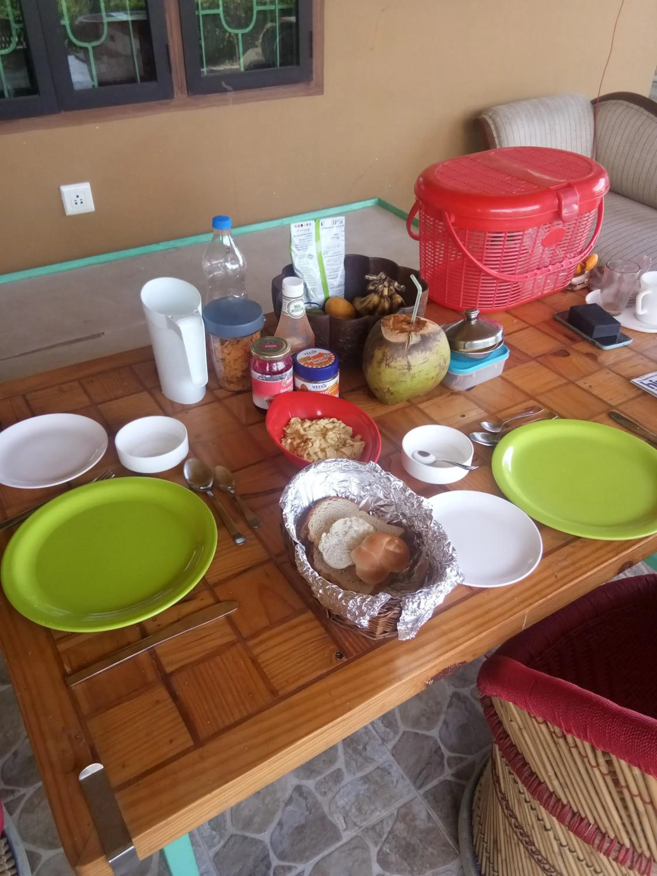 Food and drinks in GiriSadan Organic Retreat & Experiences