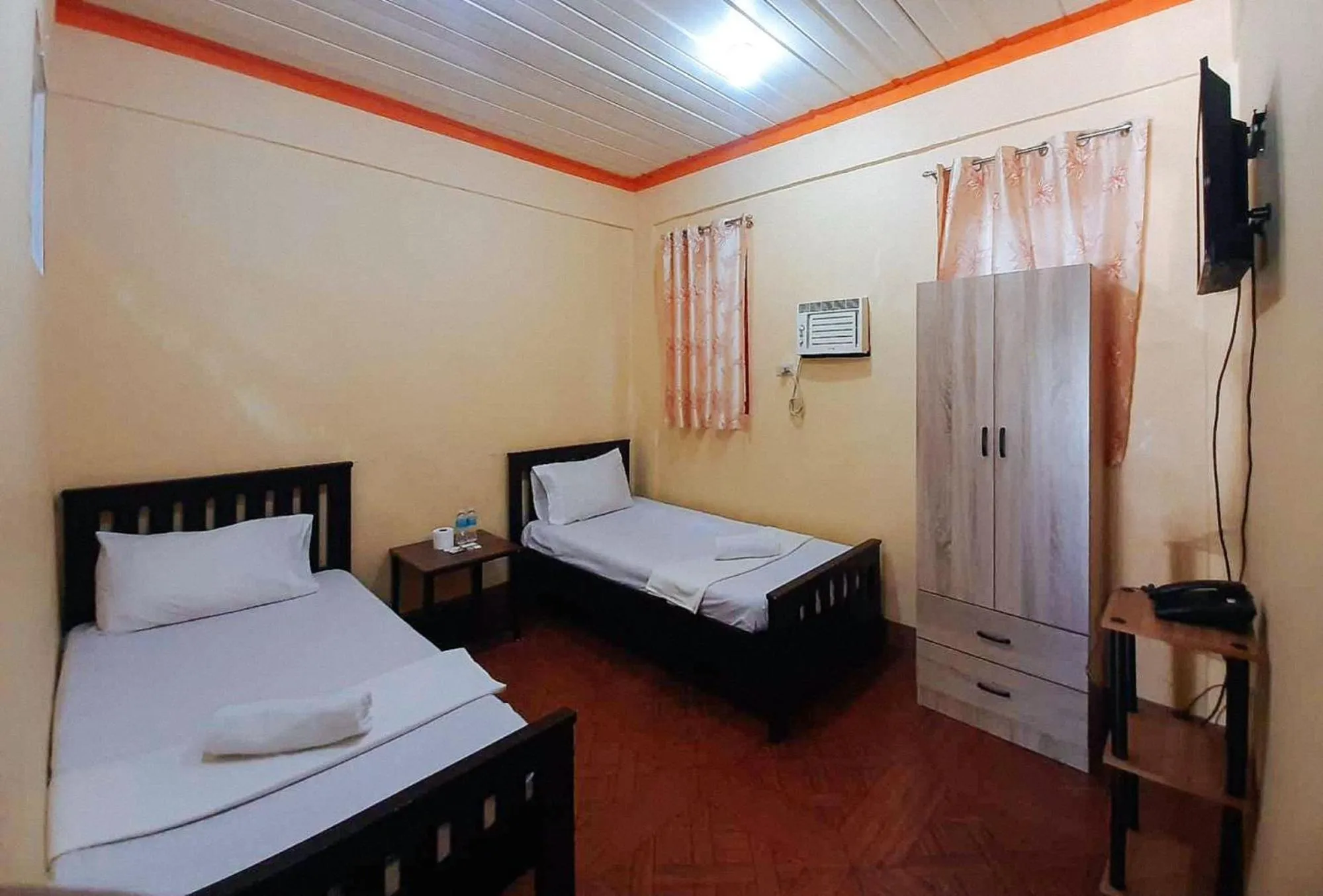 Bed in RedDoorz @ Johsons Pension House Butuan City