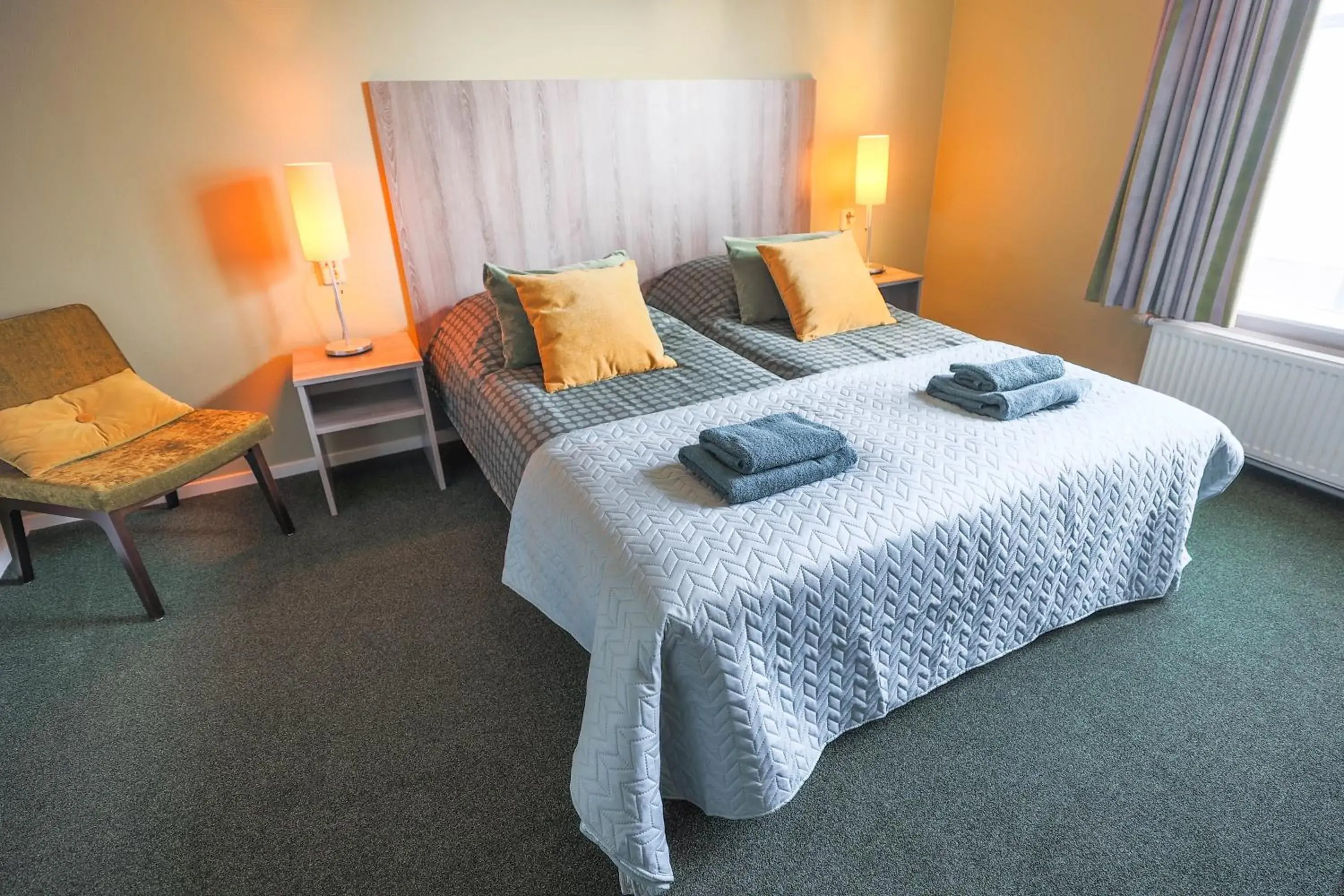 Budget Double Room with Shared Bathroom - single occupancy in Hotel Fase Fier Eten en Drinken Budget Double Room with Shared Bathroom - single occupancy in Hotel Fase Fier Eten en Drinken