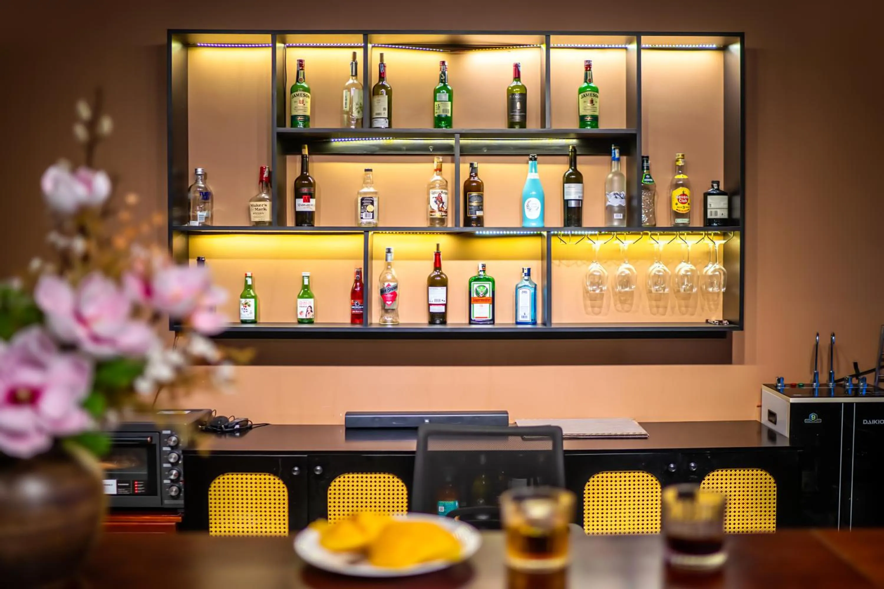 Lounge or bar in The Linh Seaside Villa Hoi An