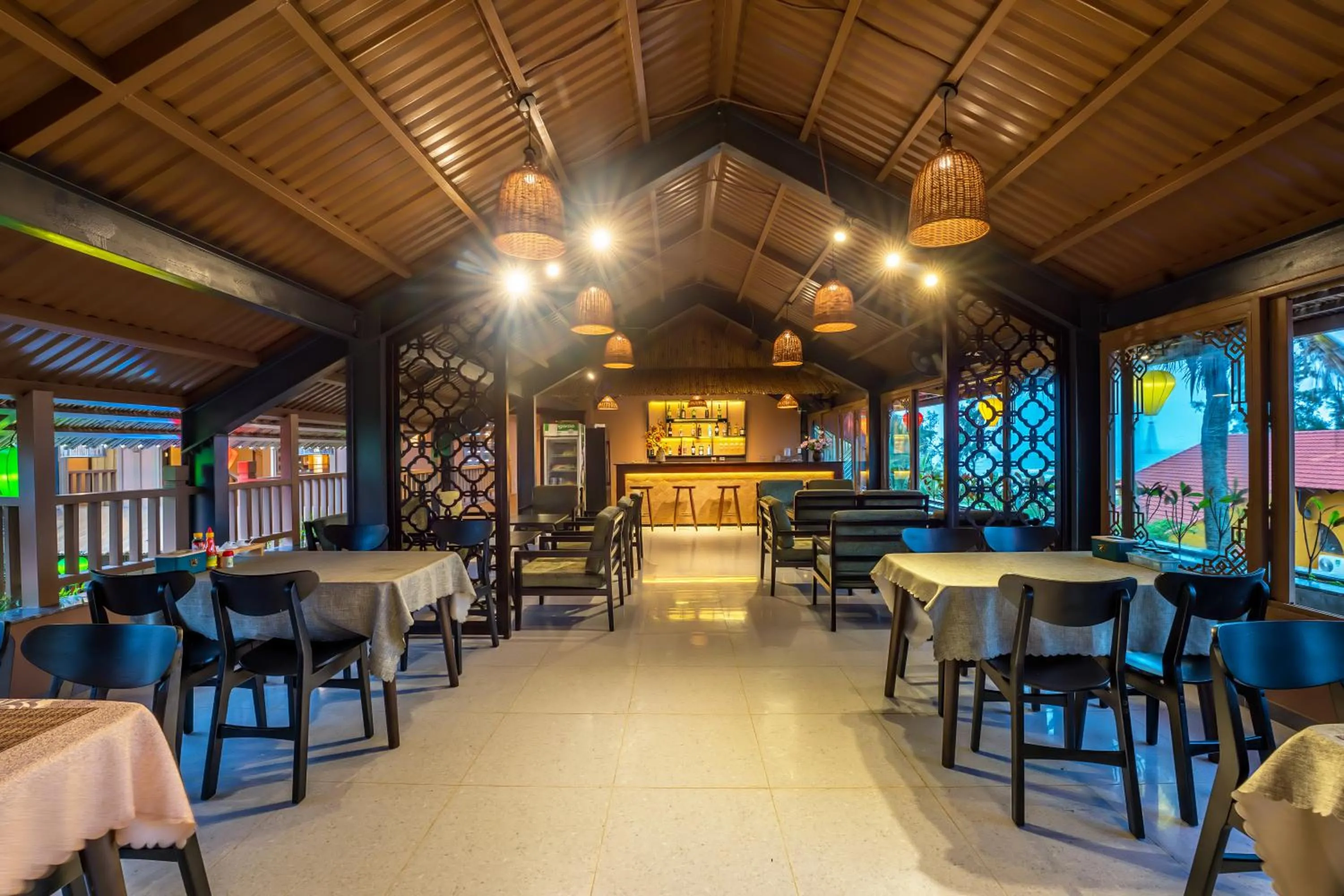 Restaurant/places to eat in The Linh Seaside Villa Hoi An
