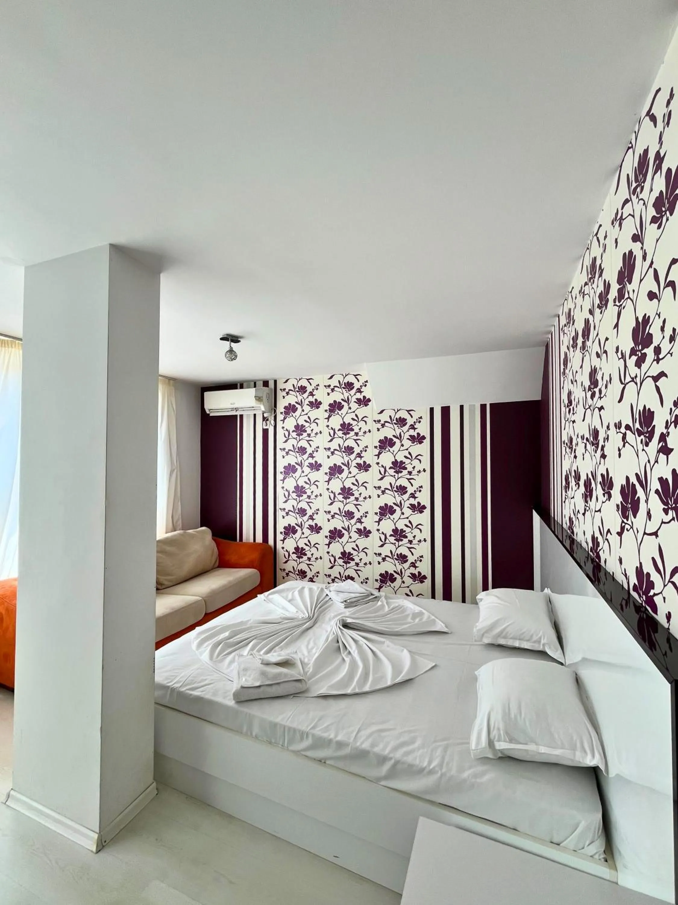 Bedroom, Bed in STELA