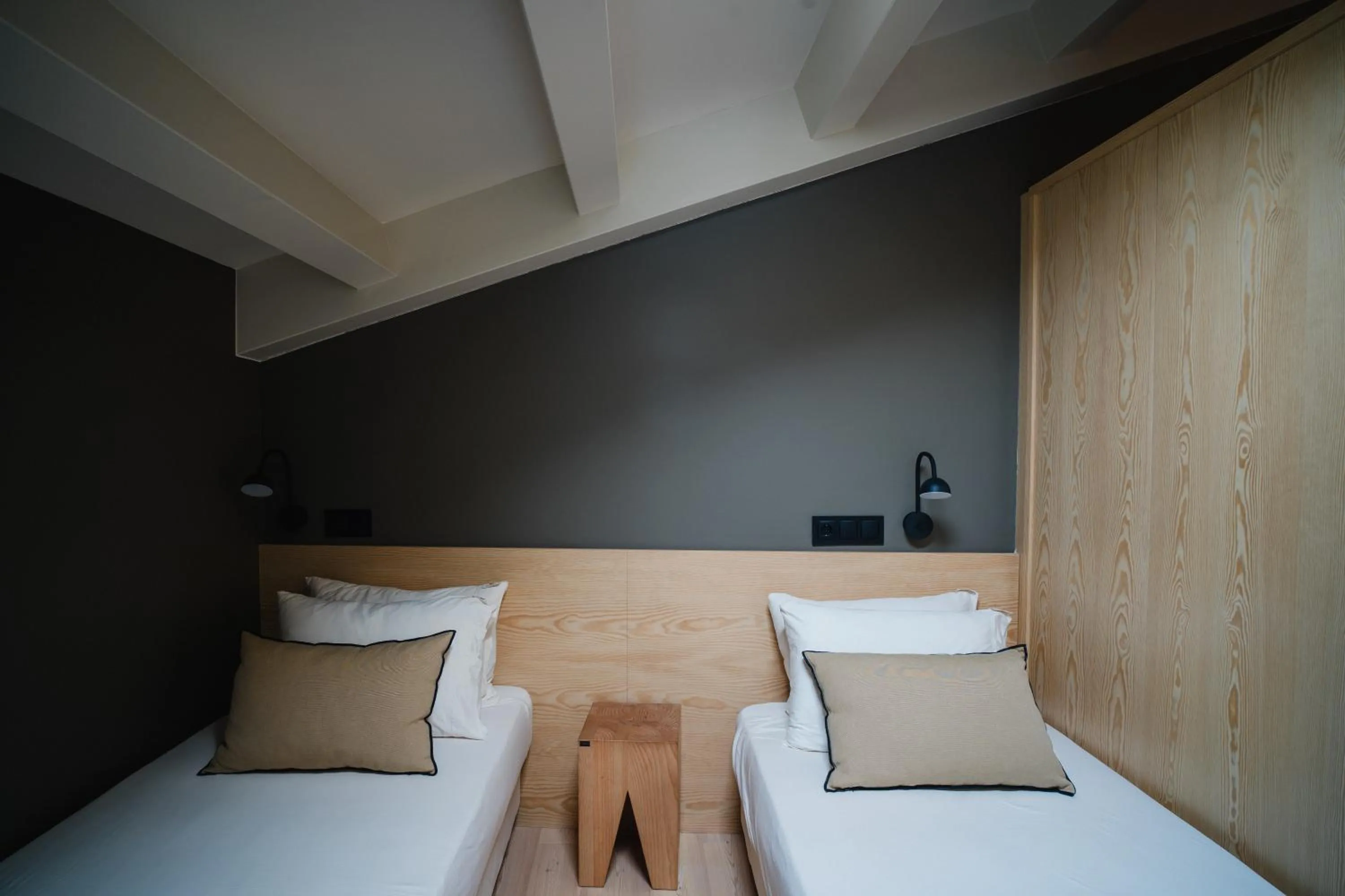 Bed in Hotel-Masia Can Farrés