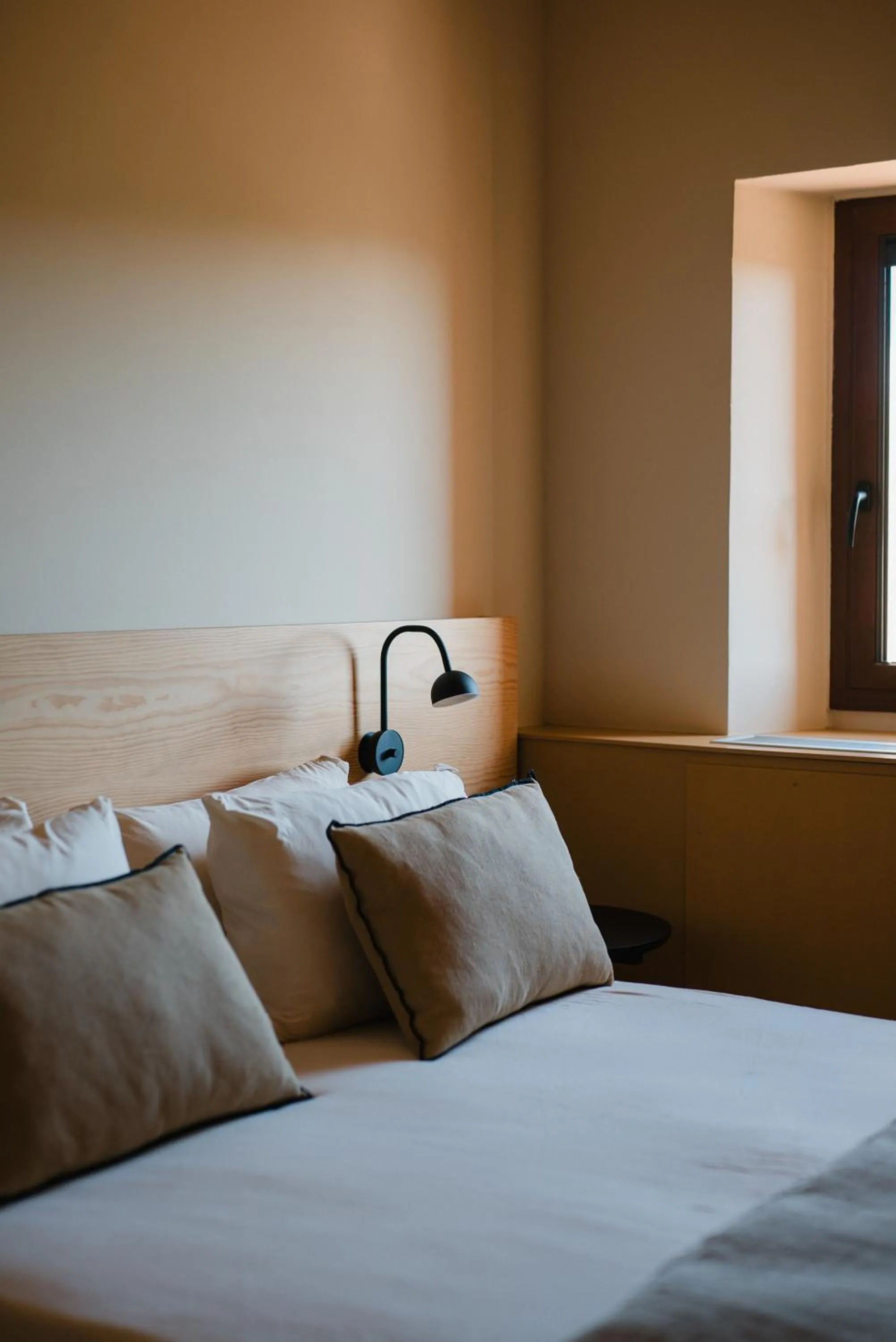 Bed in Hotel-Masia Can Farrés