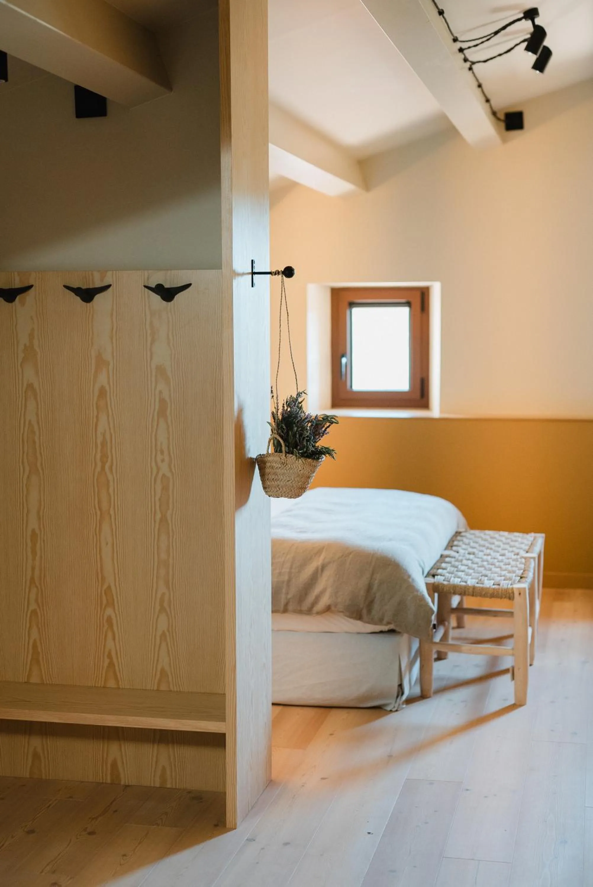 Bed in Hotel-Masia Can Farrés
