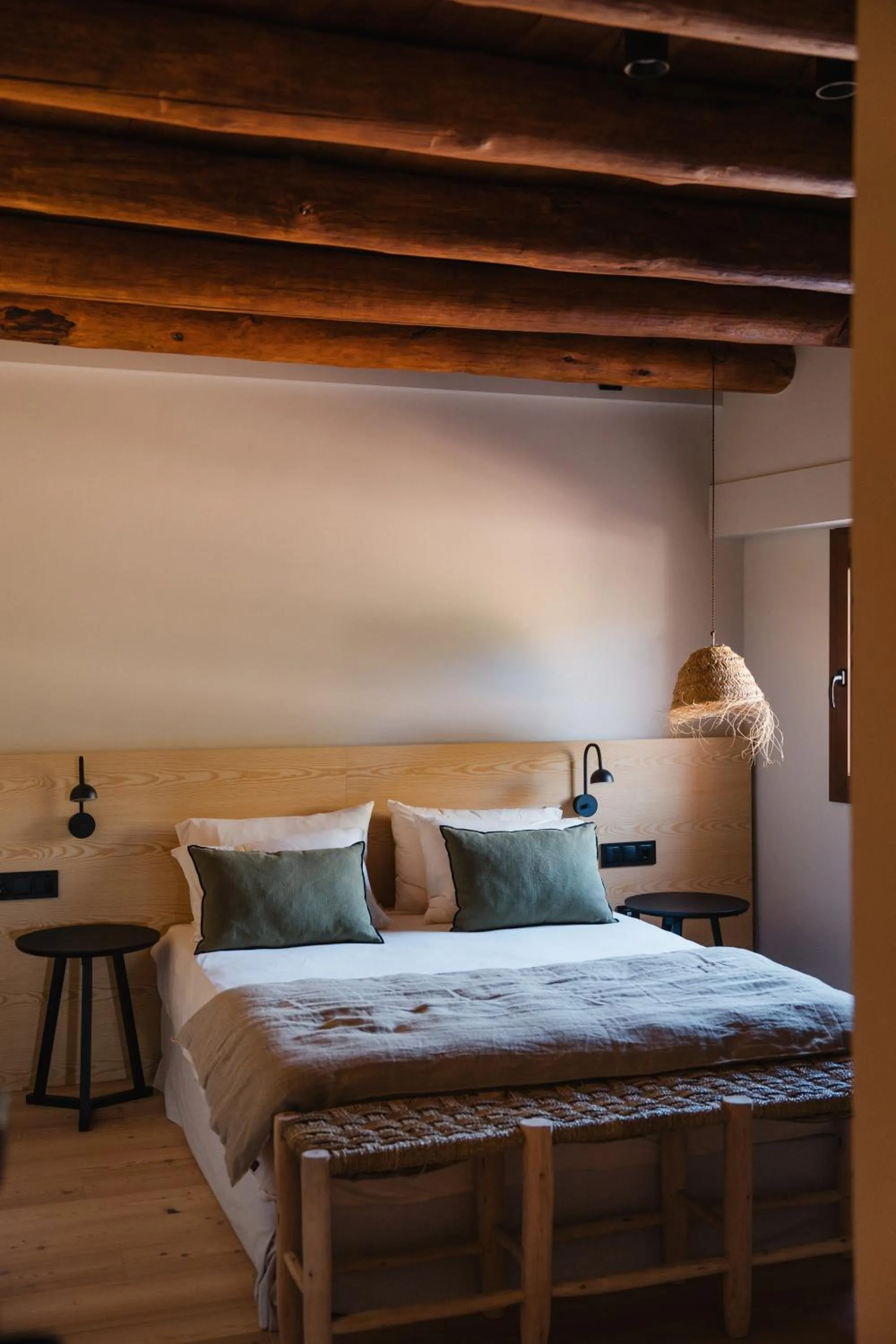 Bed in Hotel-Masia Can Farrés