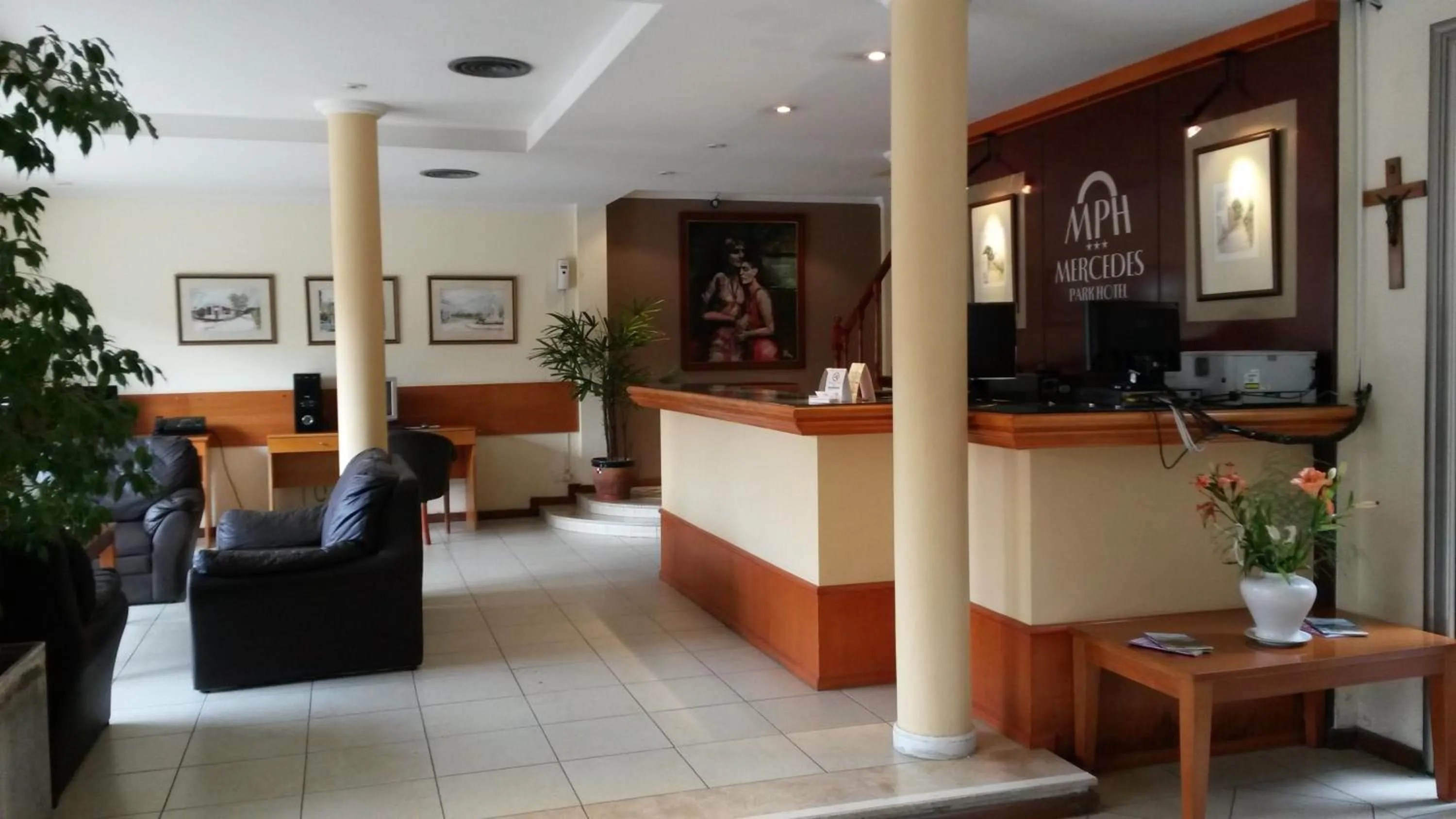 Mercedes Park Hotel