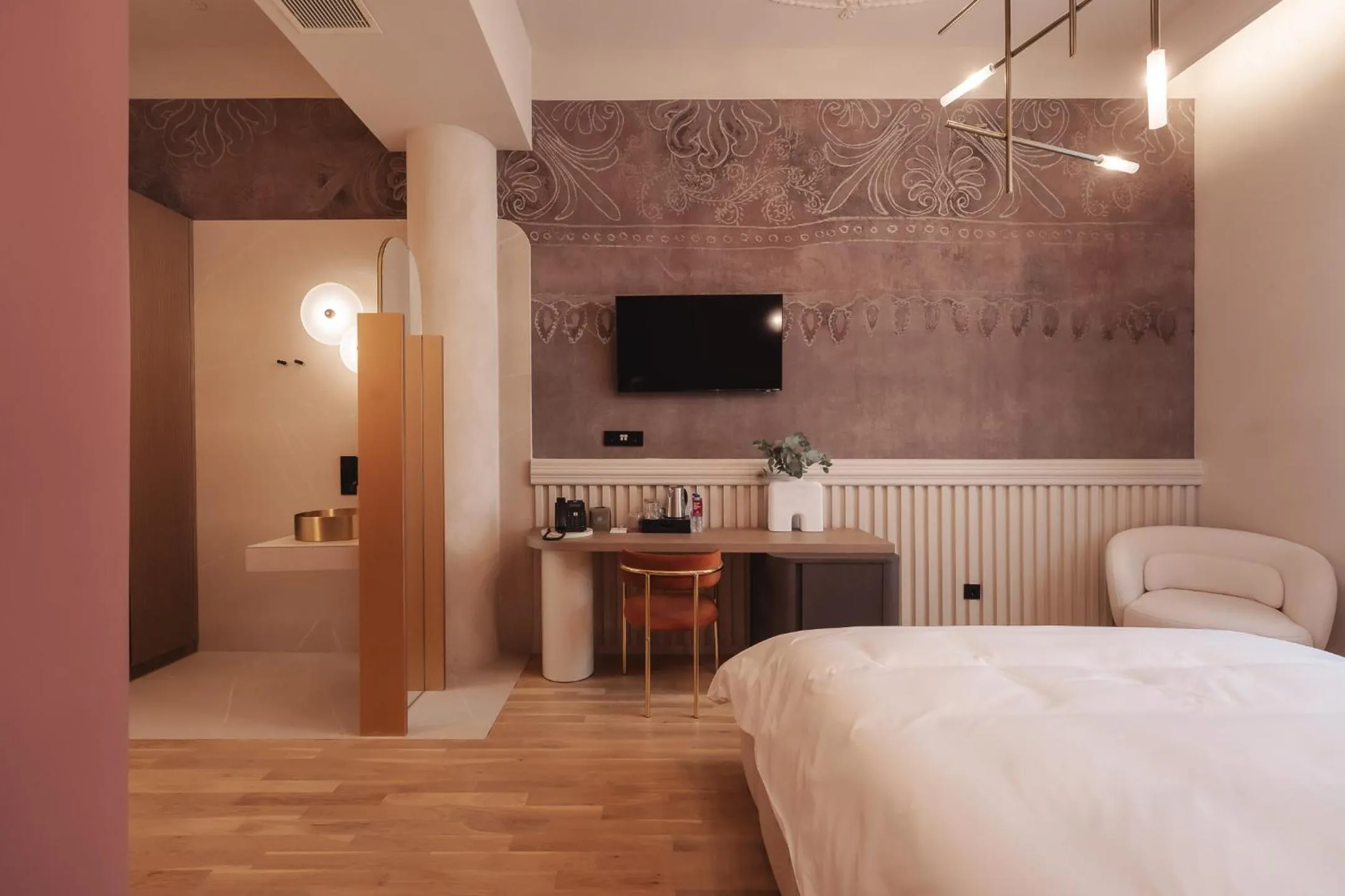 Bed in Zenith Premium Suites