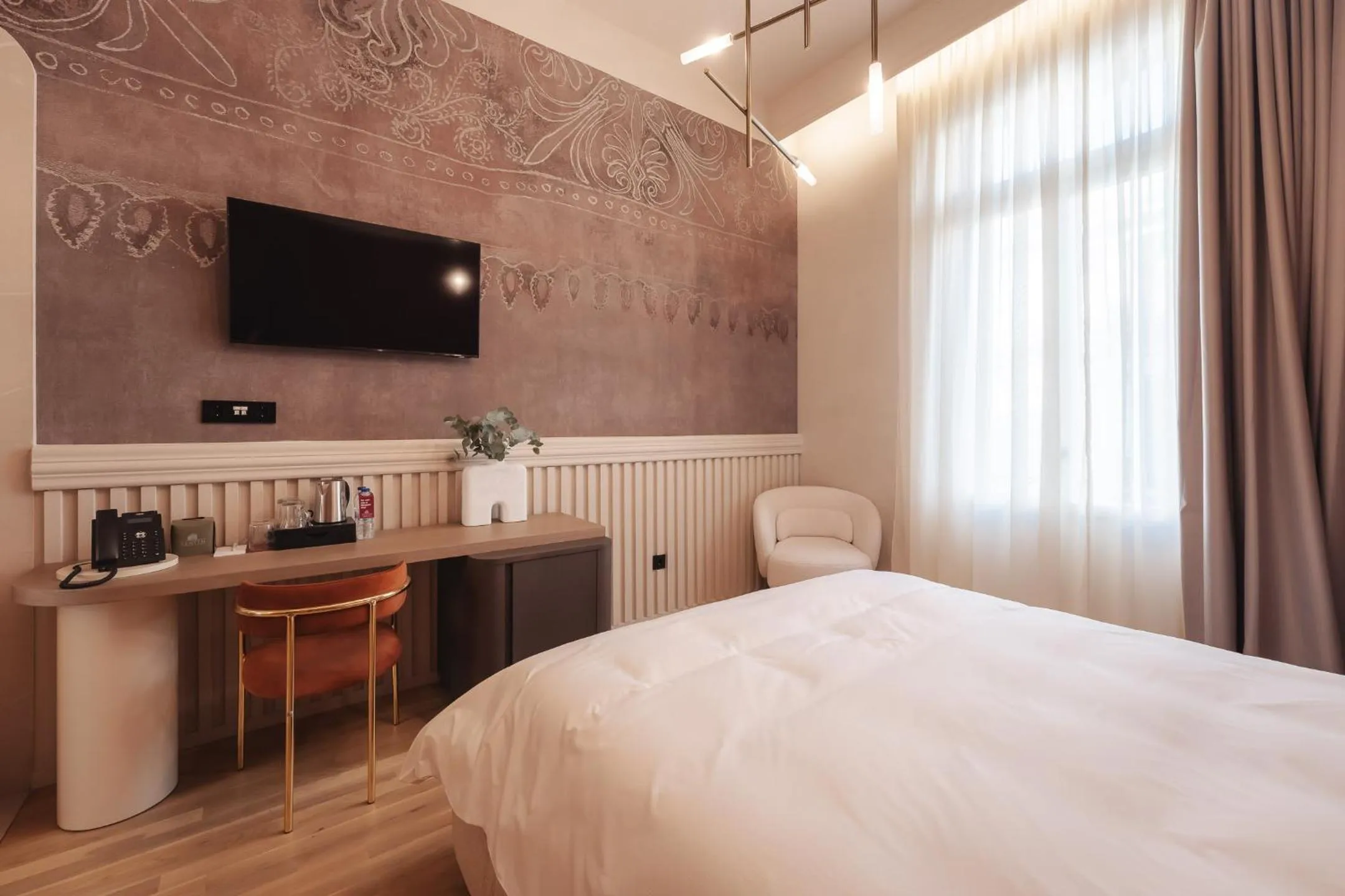 TV and multimedia, Bed in Zenith Premium Suites