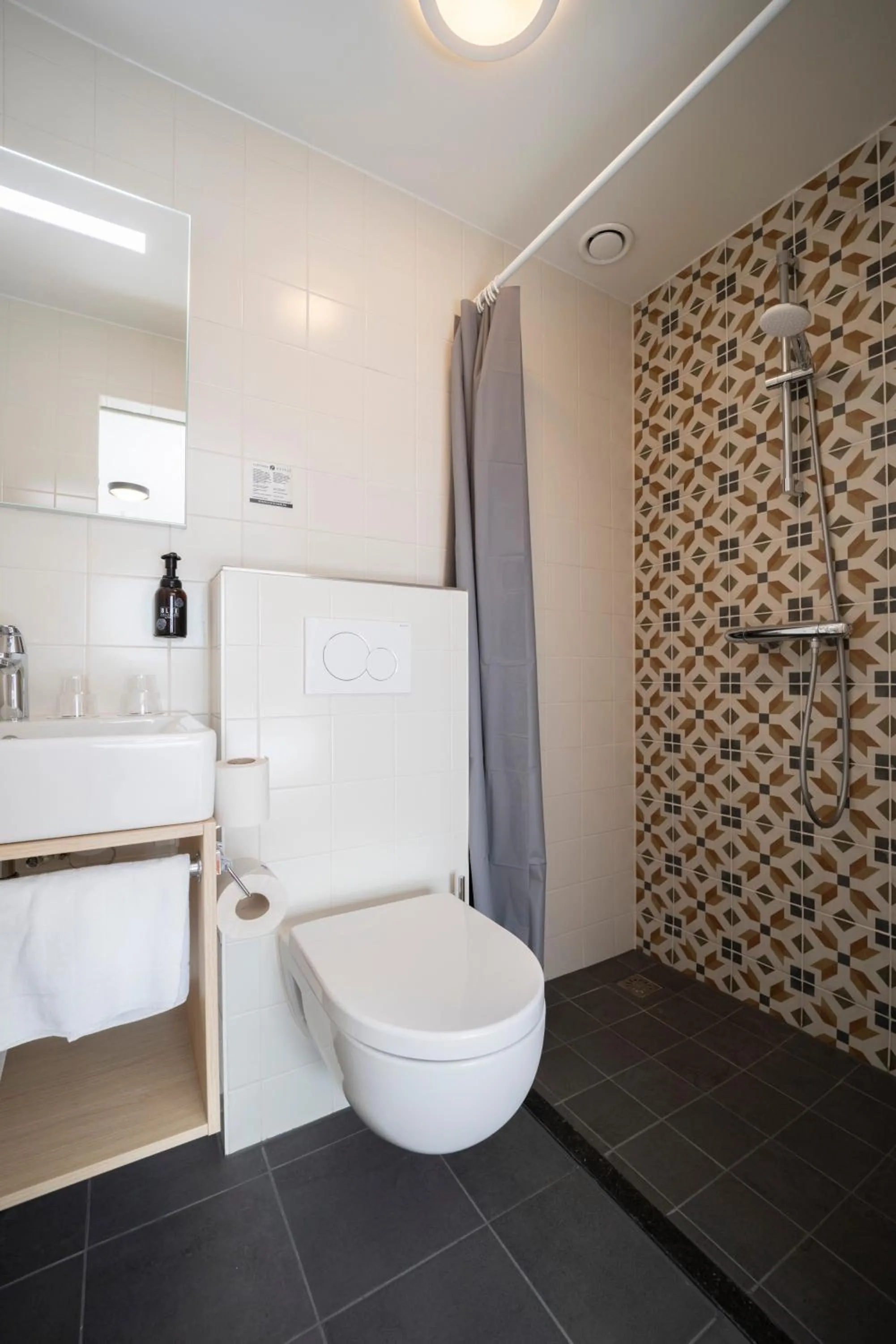 Shower in Fletcher Hotel-Restaurant de Borken