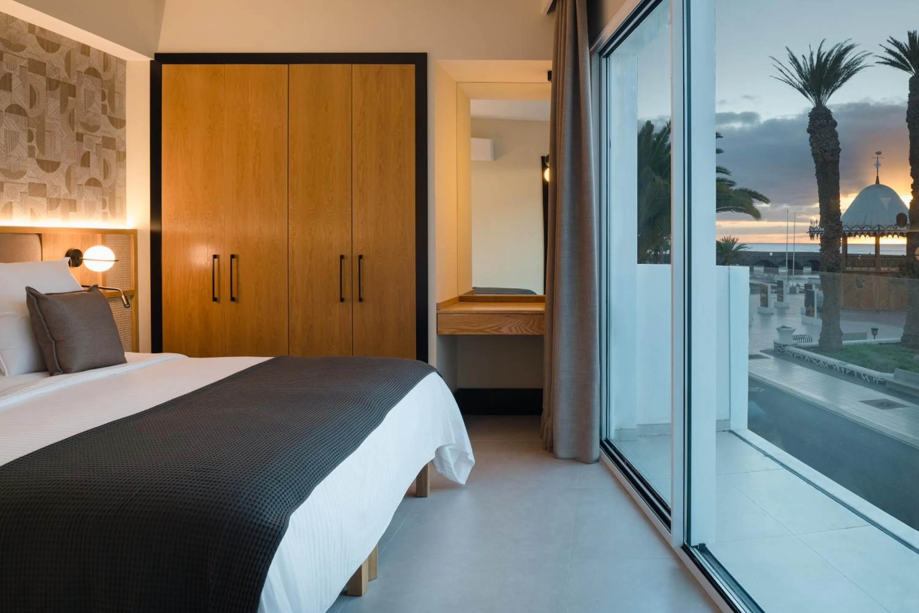 Bedroom, Bed in Blue Marina Suites - Boutique Apartments