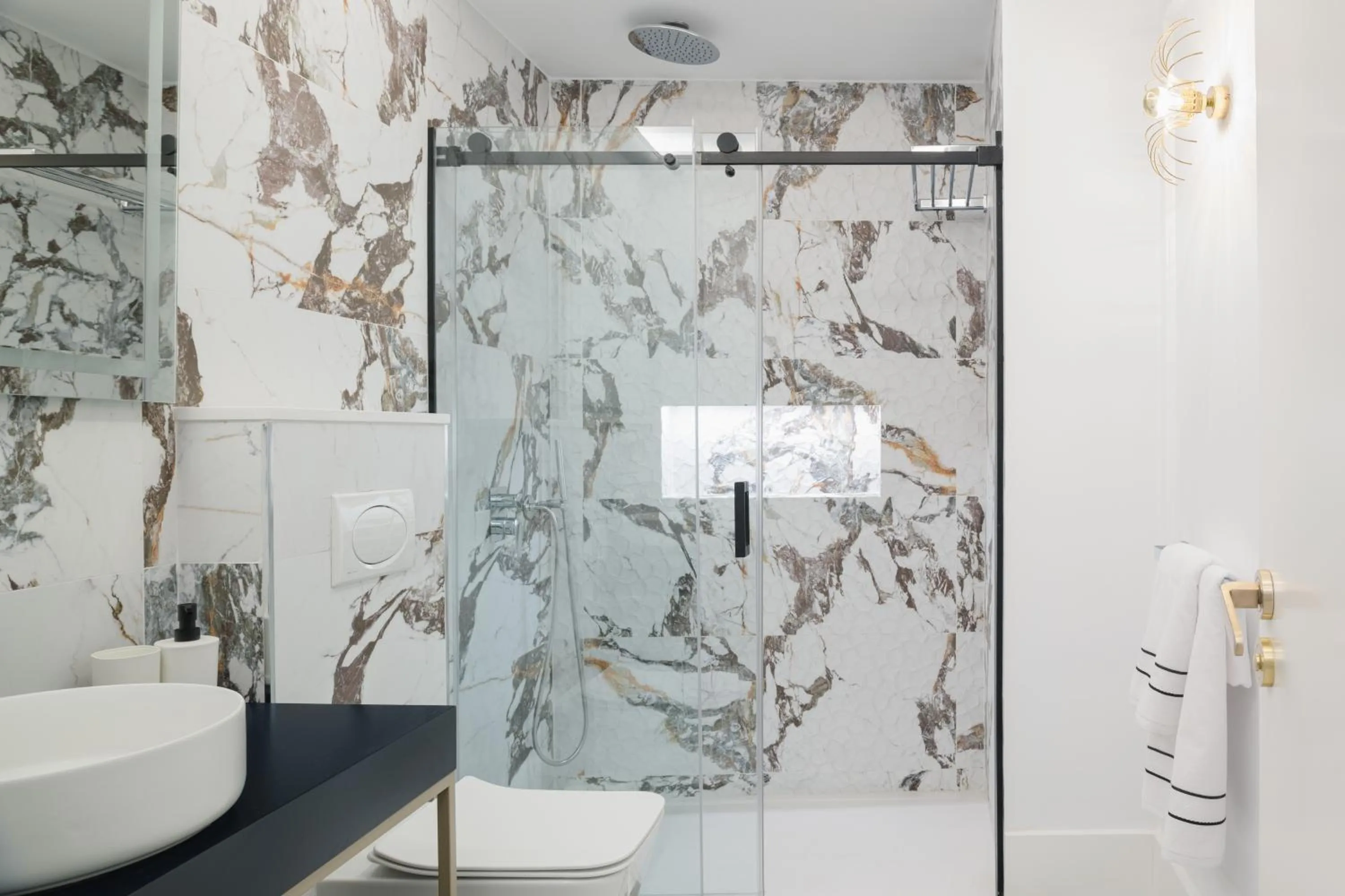 Bathroom in Blue Marina Suites - Boutique Apartments