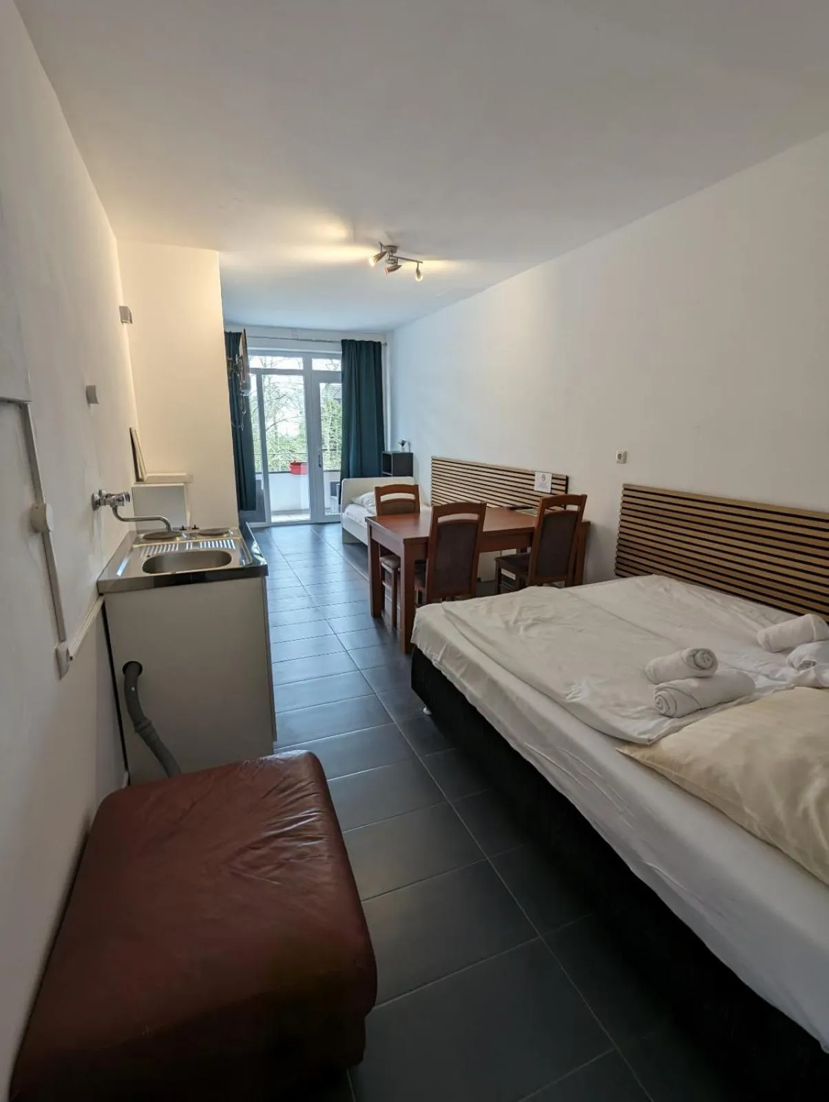 TV and multimedia, Bed in Hotel Mettmann