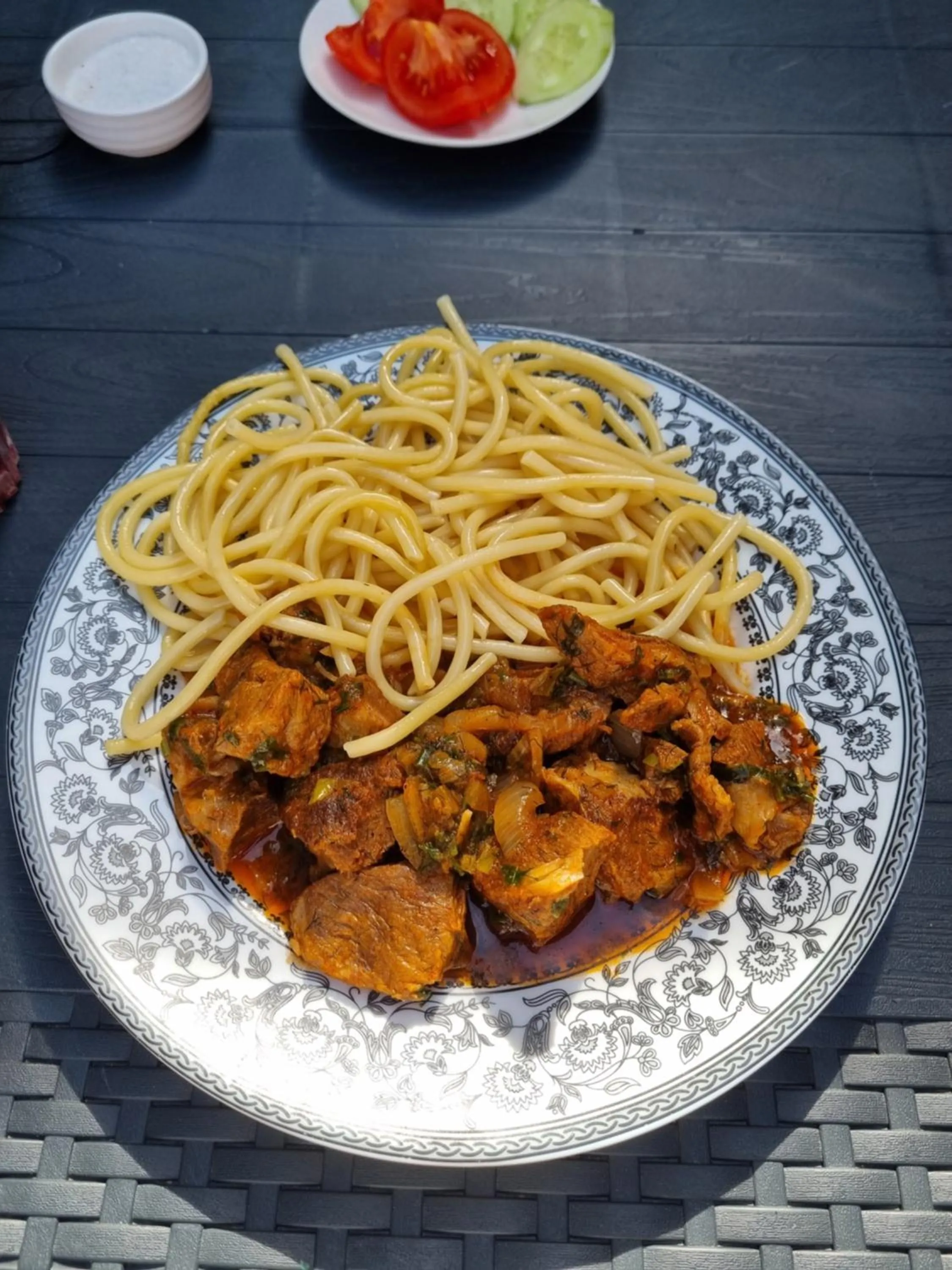 Restaurant/places to eat in MAHALI HOTEL