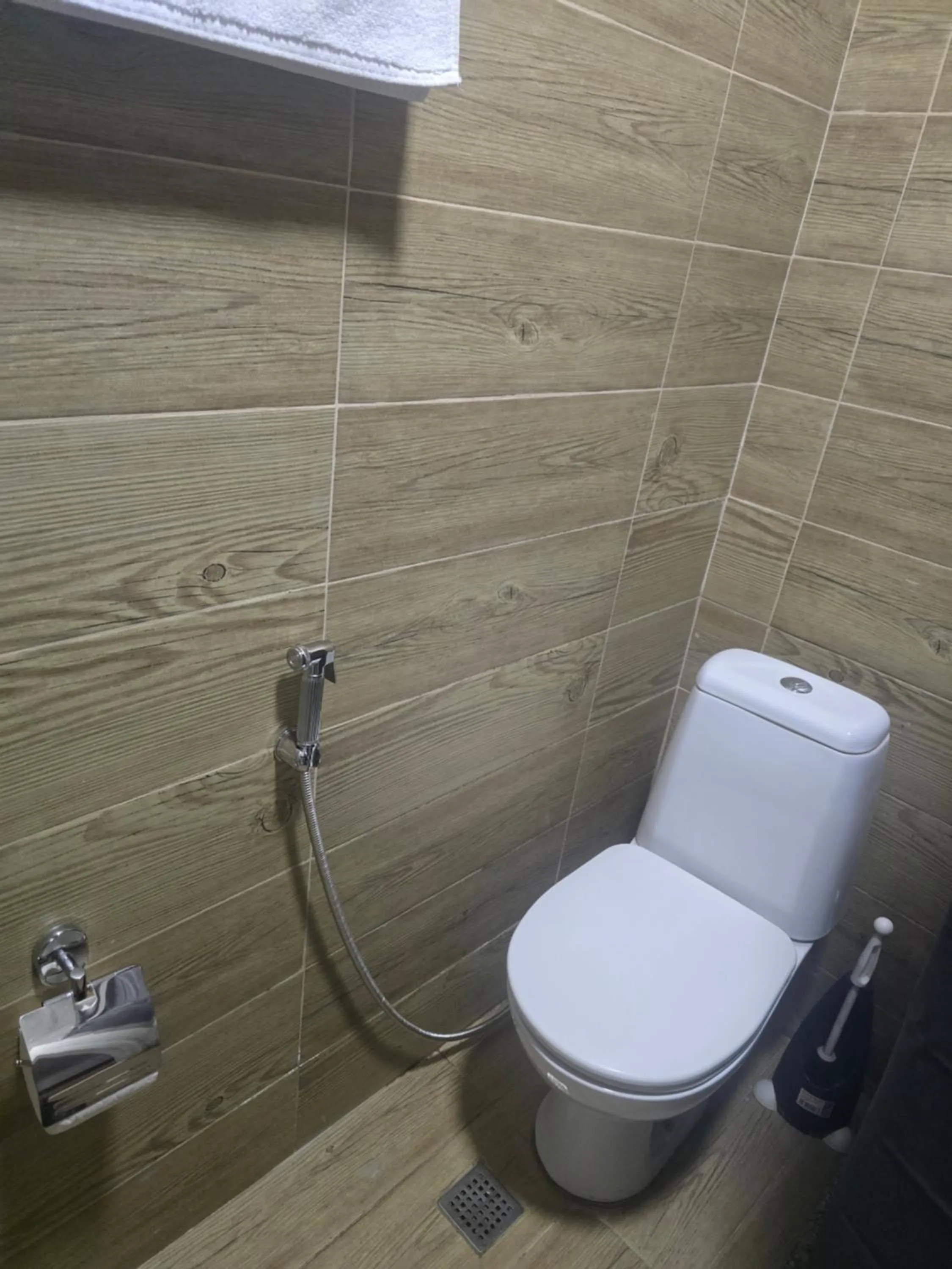 bidet in MAHALI HOTEL