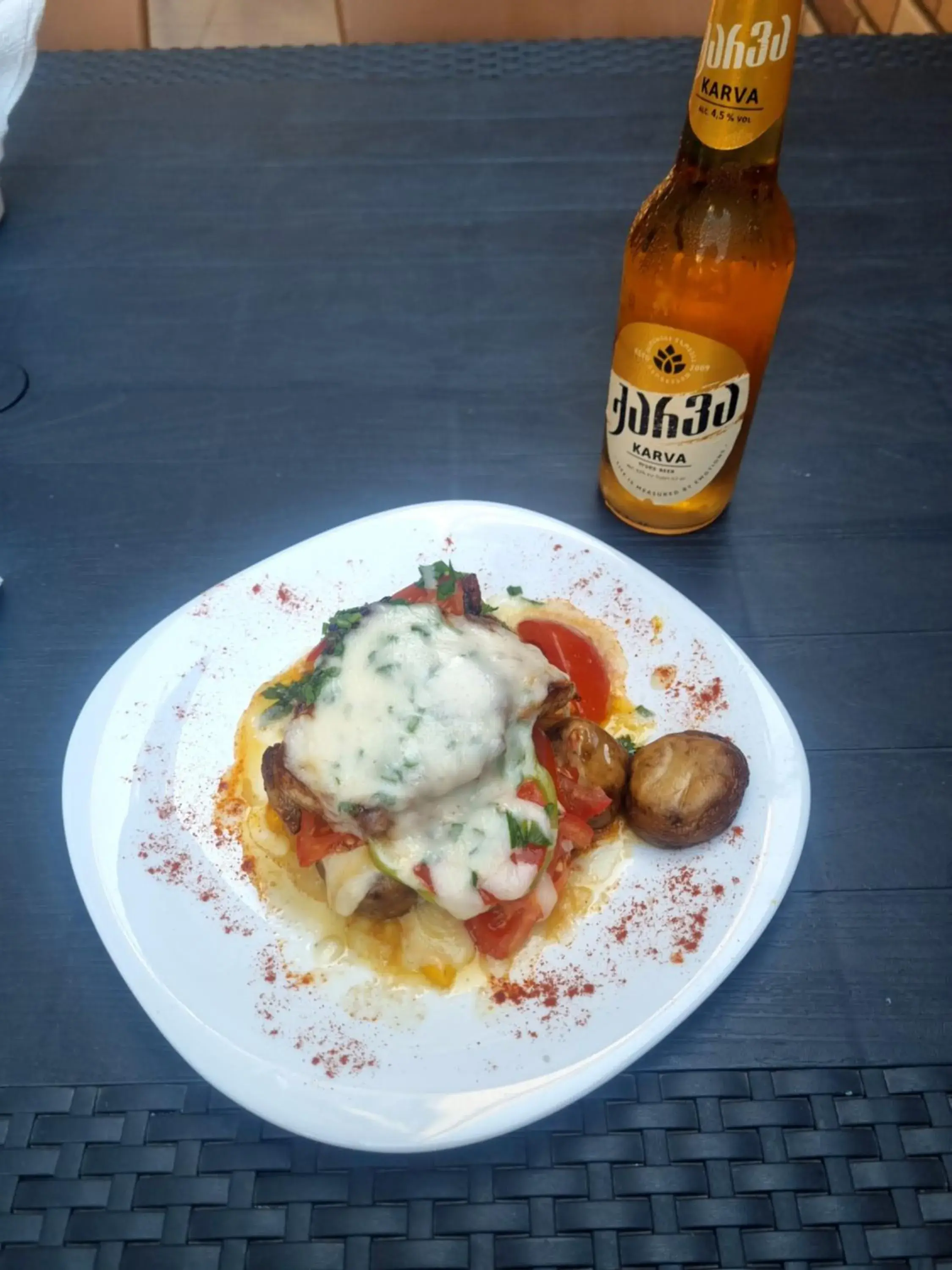 Restaurant/places to eat in MAHALI HOTEL Restaurant/places to eat in MAHALI HOTEL