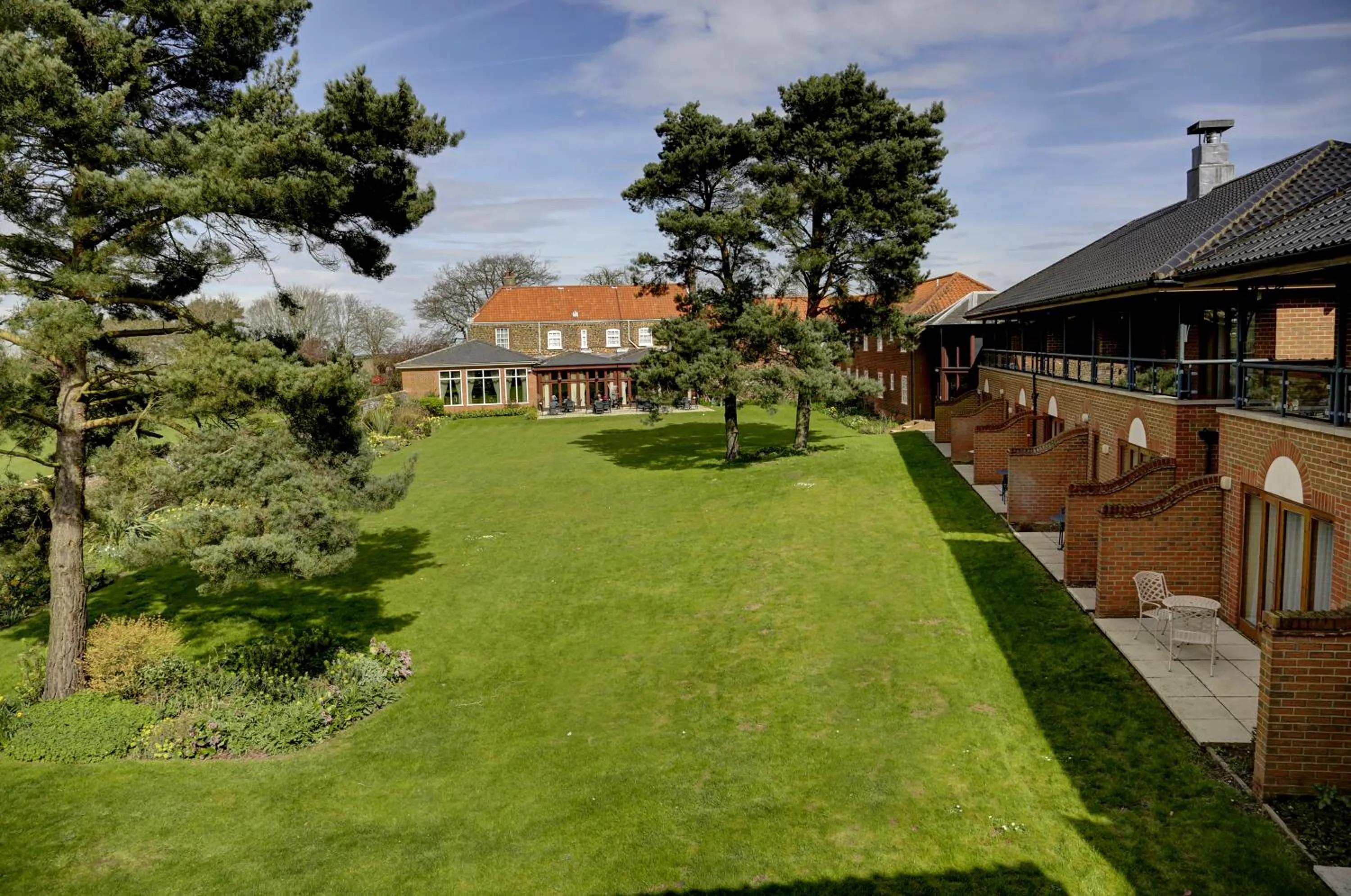 Property building in Knights Hill Hotel & Spa