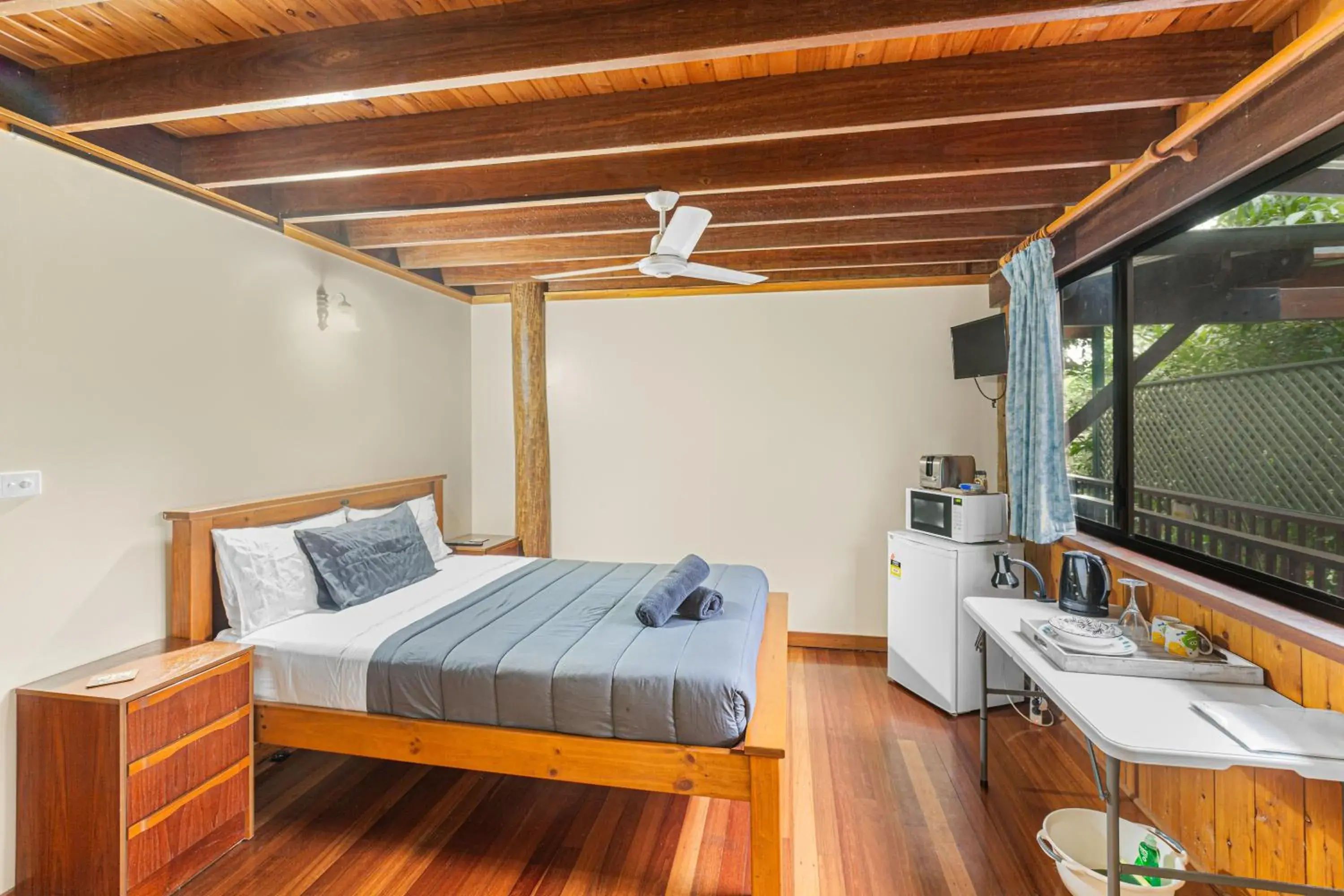 Bedroom, Bed in Atherton Blue Gum Bedroom, Bed in Atherton Blue Gum