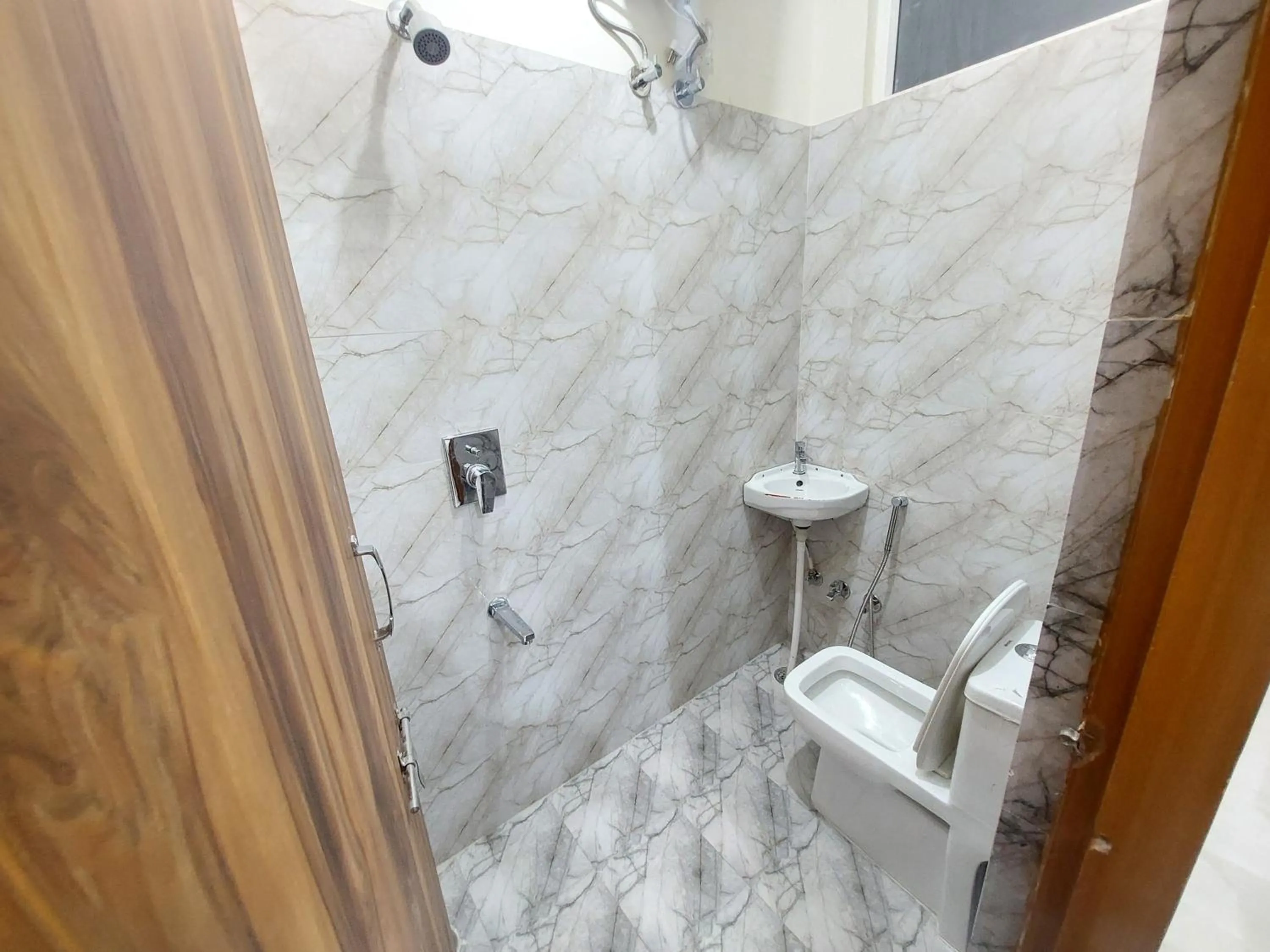 Shower in HOMEWOOD SUITES Jaipur