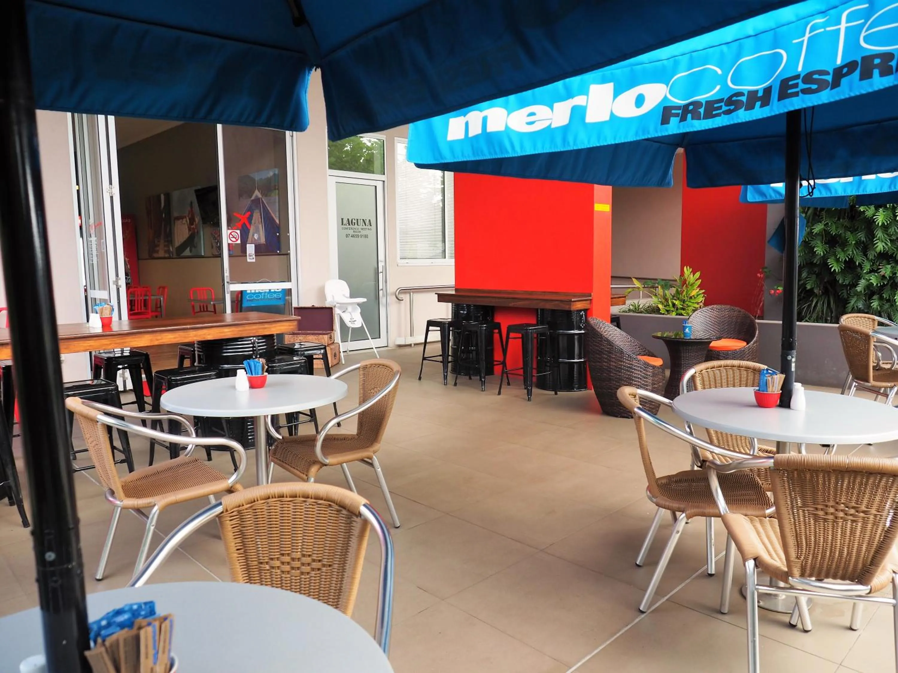 Restaurant/places to eat in Laguna Serviced Apartments