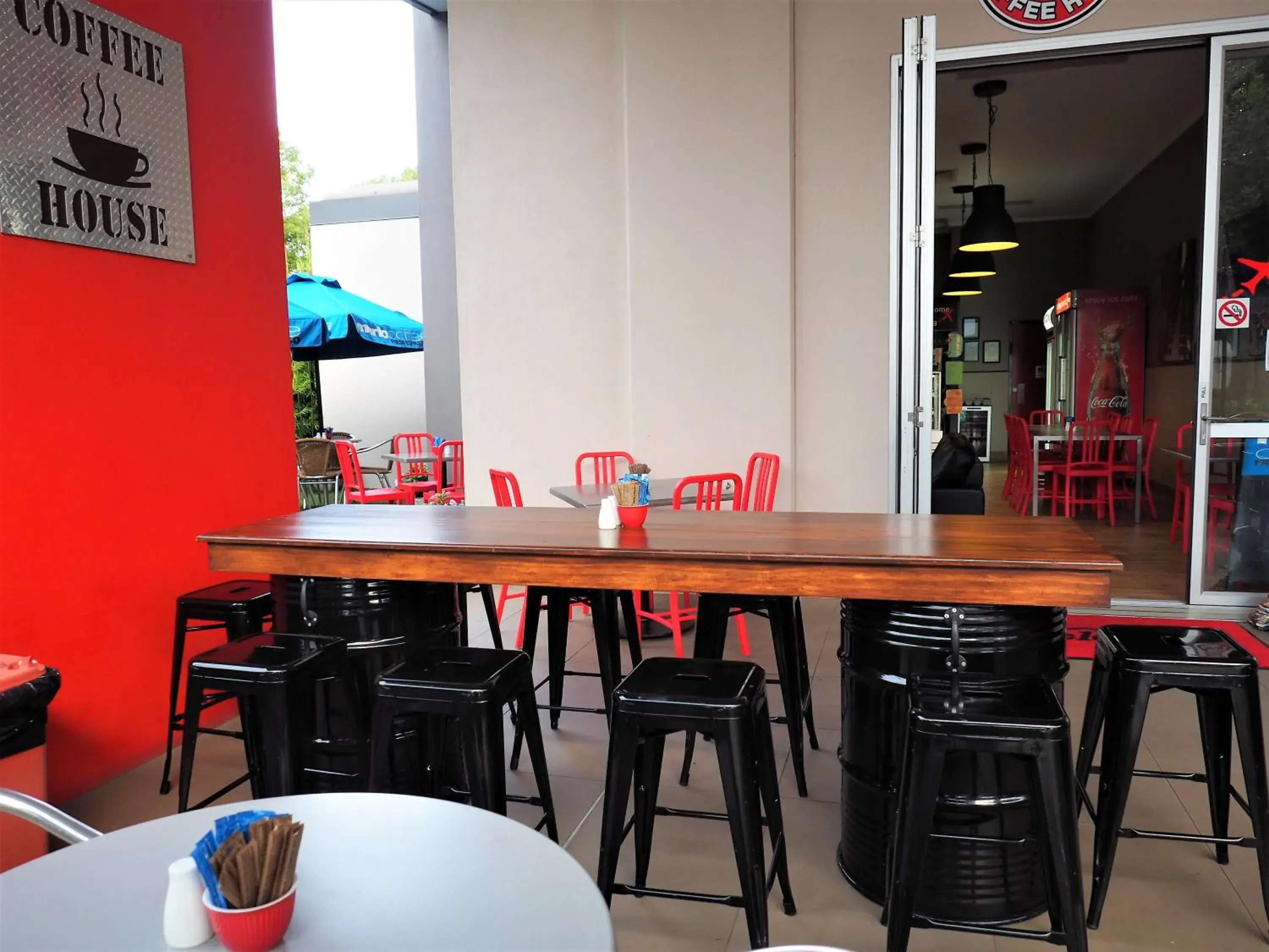 Restaurant/places to eat in Laguna Serviced Apartments Restaurant/places to eat in Laguna Serviced Apartments