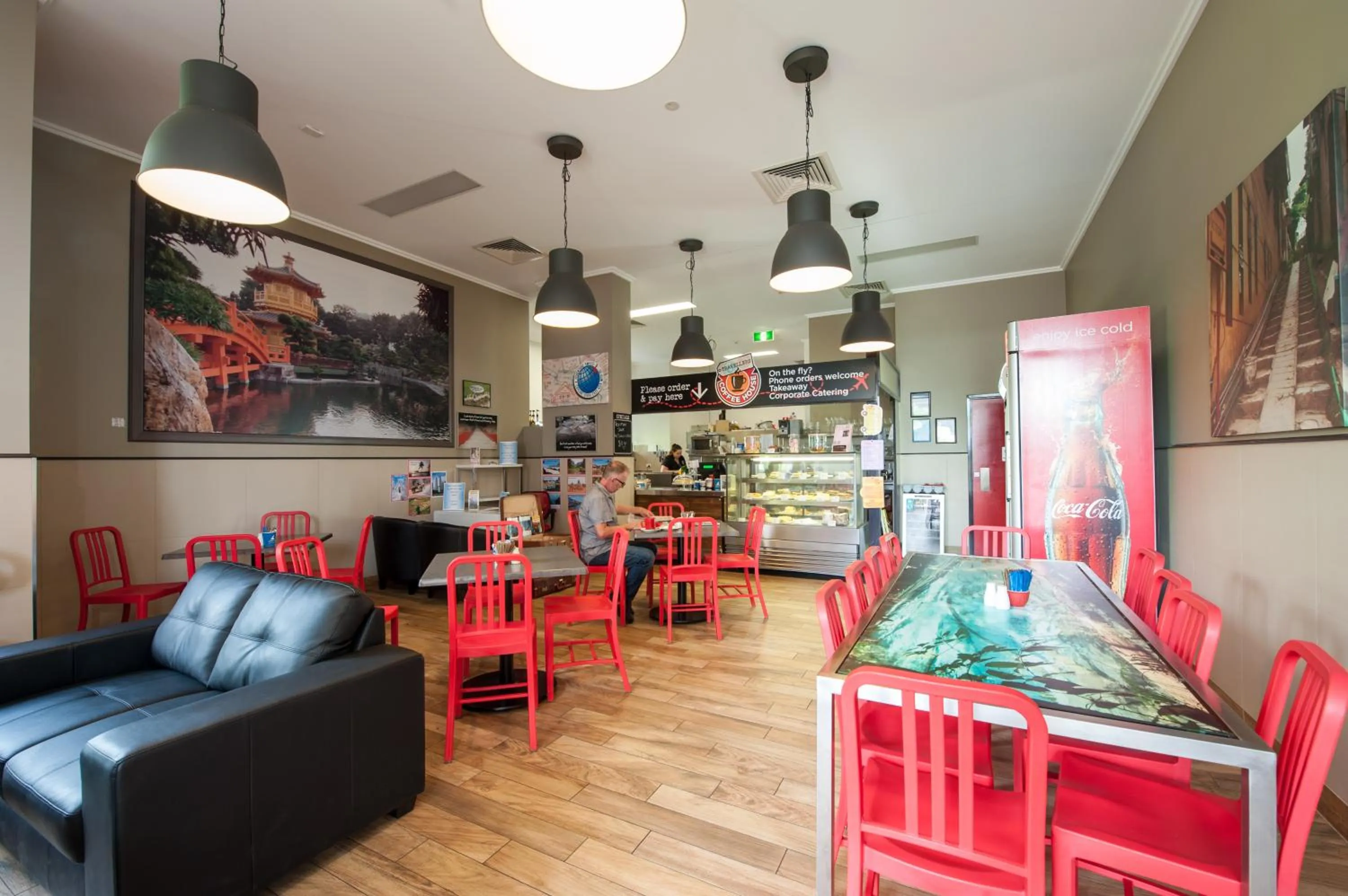 Restaurant/places to eat in Laguna Serviced Apartments