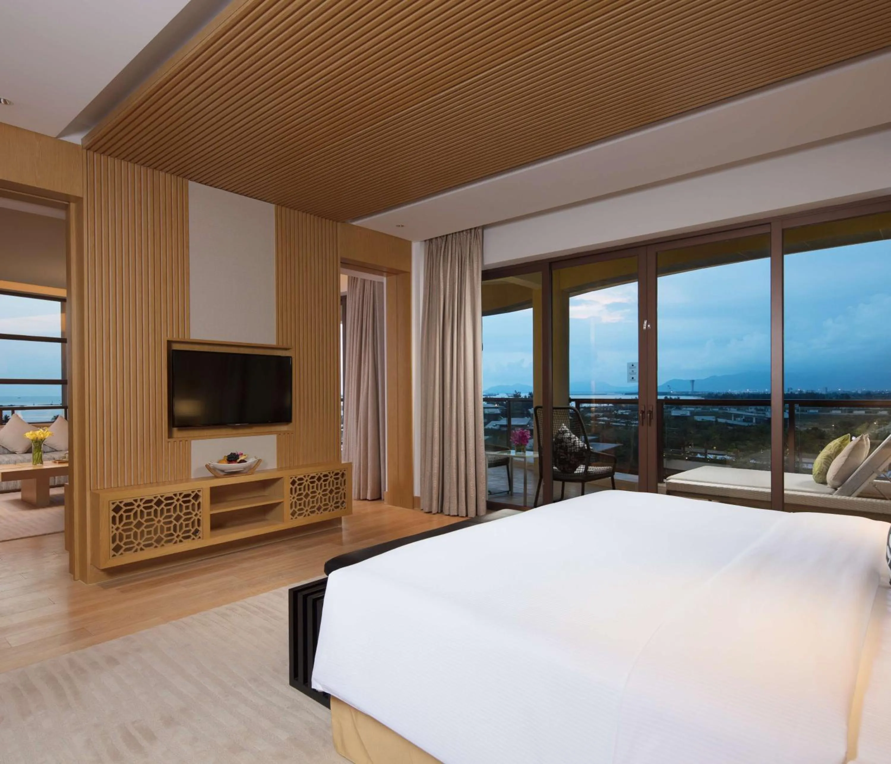 Bedroom, Bed in Sanya Yazhou Bay Resort Curio Collection by Hilton