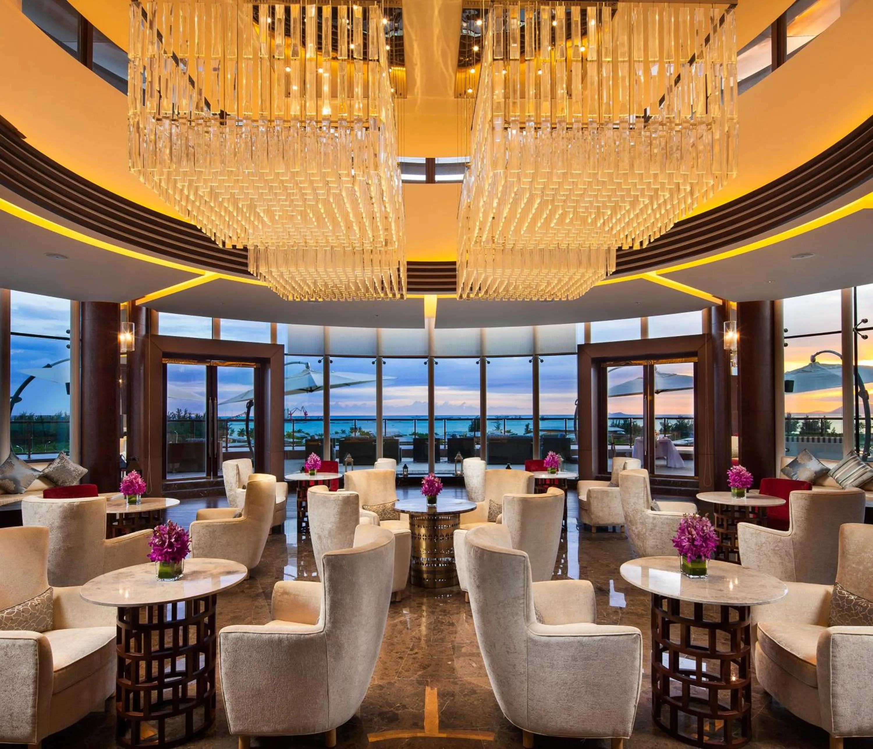 Restaurant/Places to Eat in Sanya Yazhou Bay Resort Curio Collection by Hilton