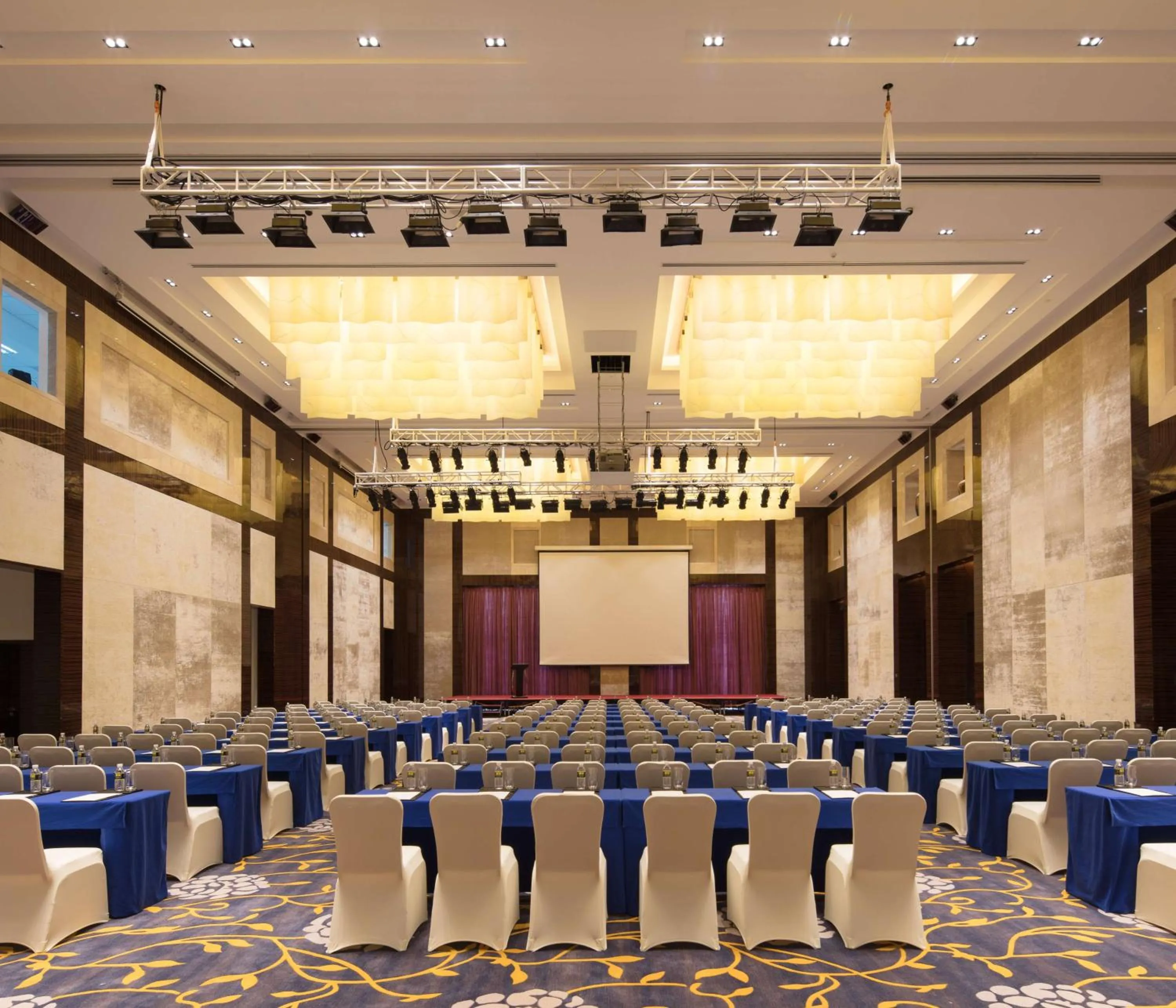 Meeting/conference room in Sanya Yazhou Bay Resort Curio Collection by Hilton