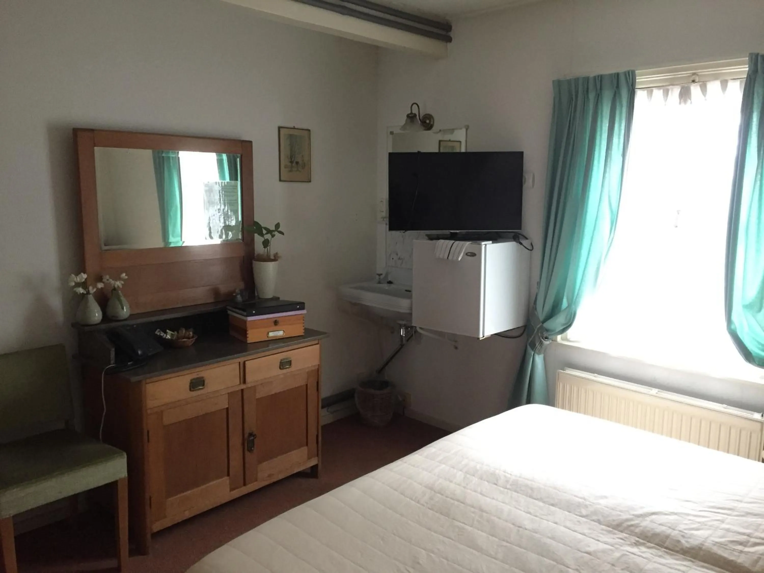 Bedroom, Bed in Hanzestadslogement "De Leeuw", logies in het centrum van Deventer