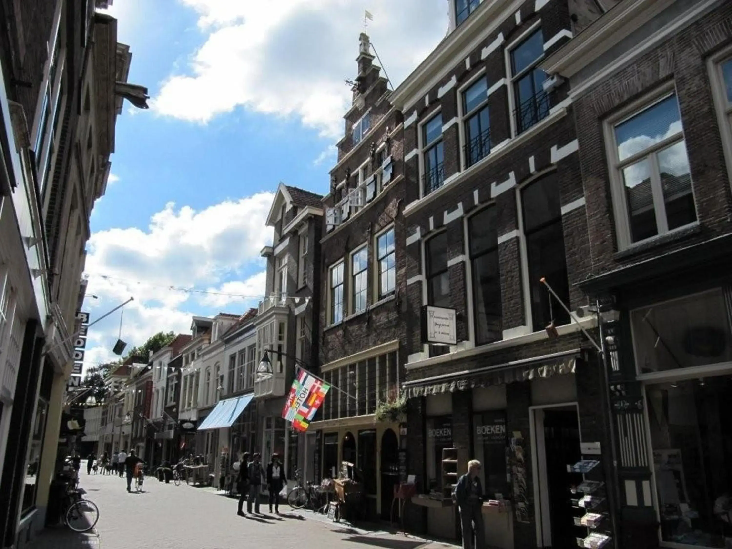 Hanzestadslogement "De Leeuw", logies in het centrum van Deventer Hanzestadslogement "De Leeuw", logies in het centrum van Deventer