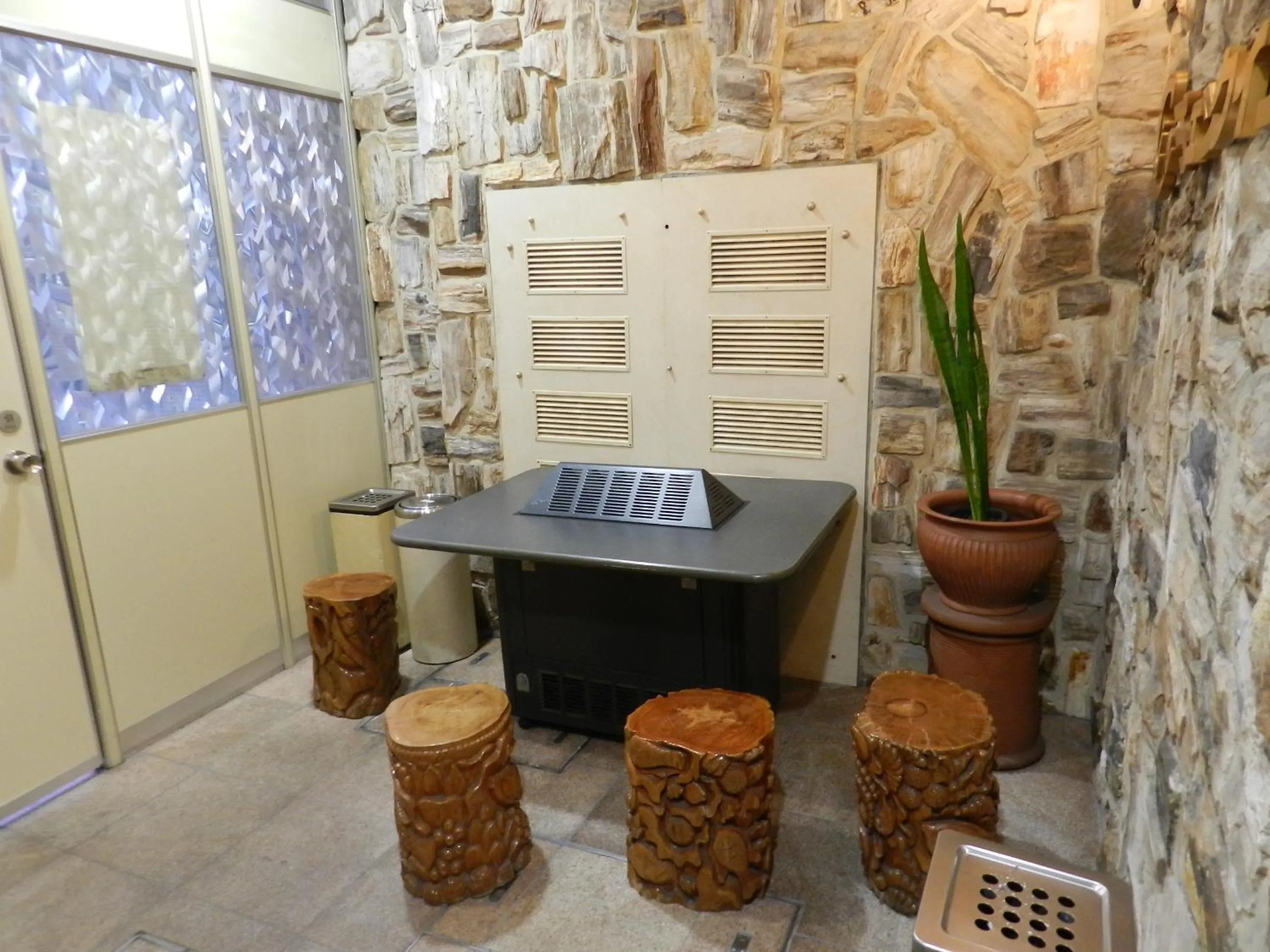 Area and facilities in Check In Matsuyama