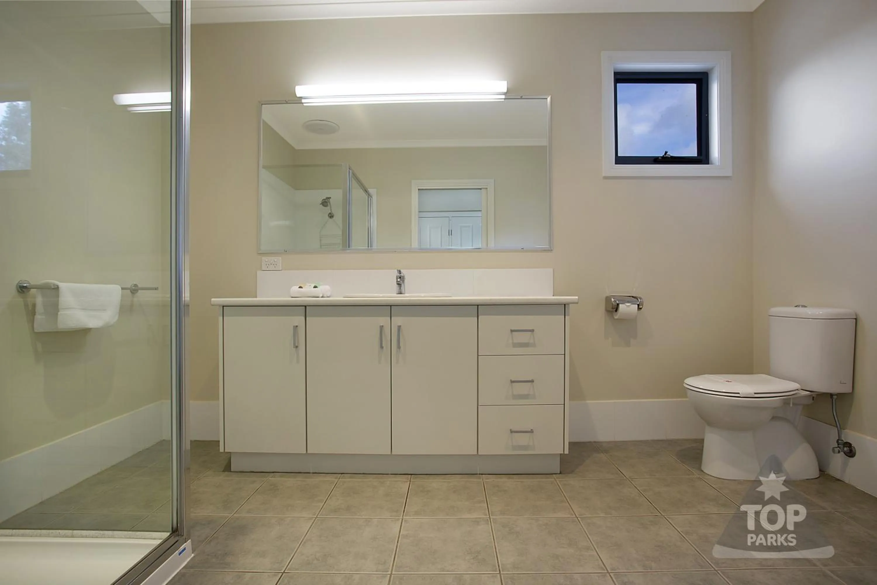 Bathroom in Lake Fyans Holiday Park