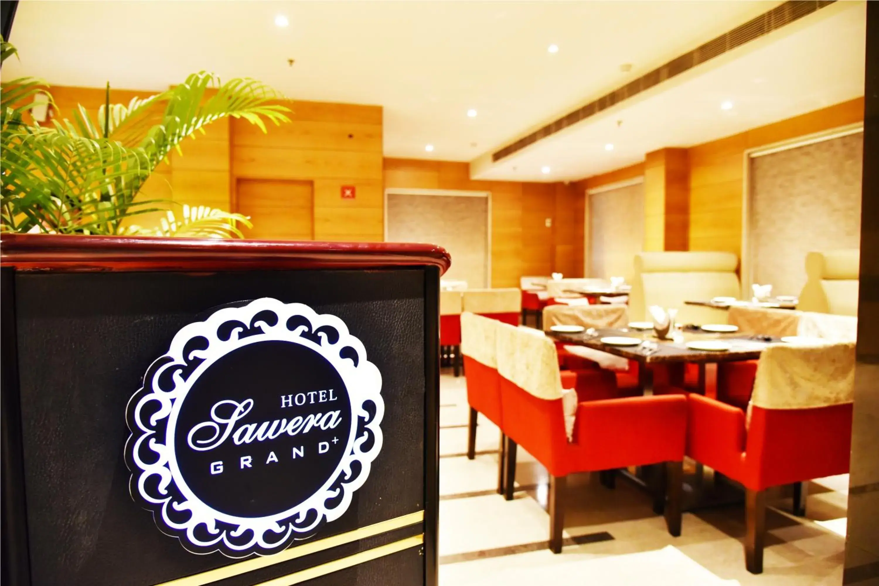 Breakfast in Hotel Sawera Grand Near Golden Temple Breakfast in Hotel Sawera Grand Near Golden Temple