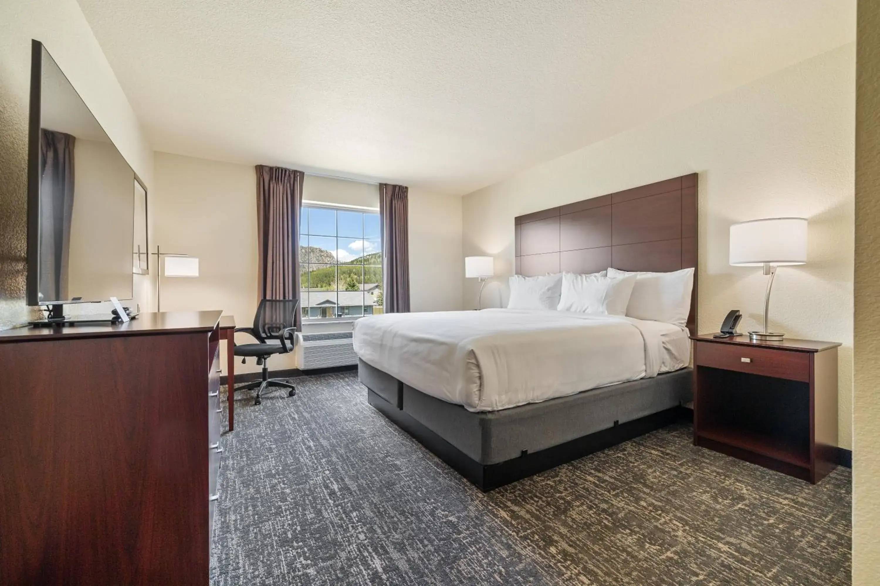 King Room in Cobblestone Hotel & Suites - Alpine King Room in Cobblestone Hotel & Suites - Alpine